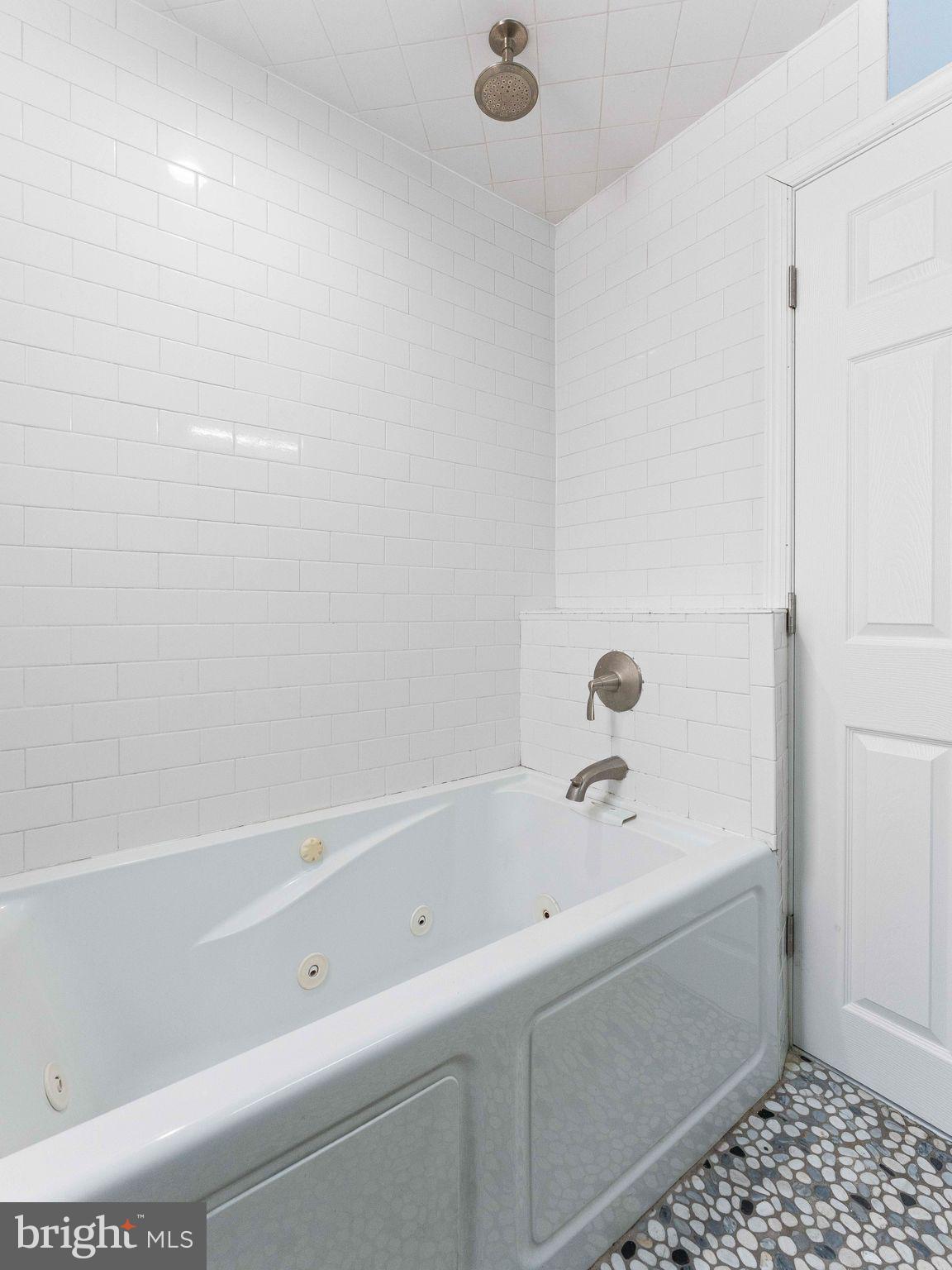 BRIDESBURG - Residential