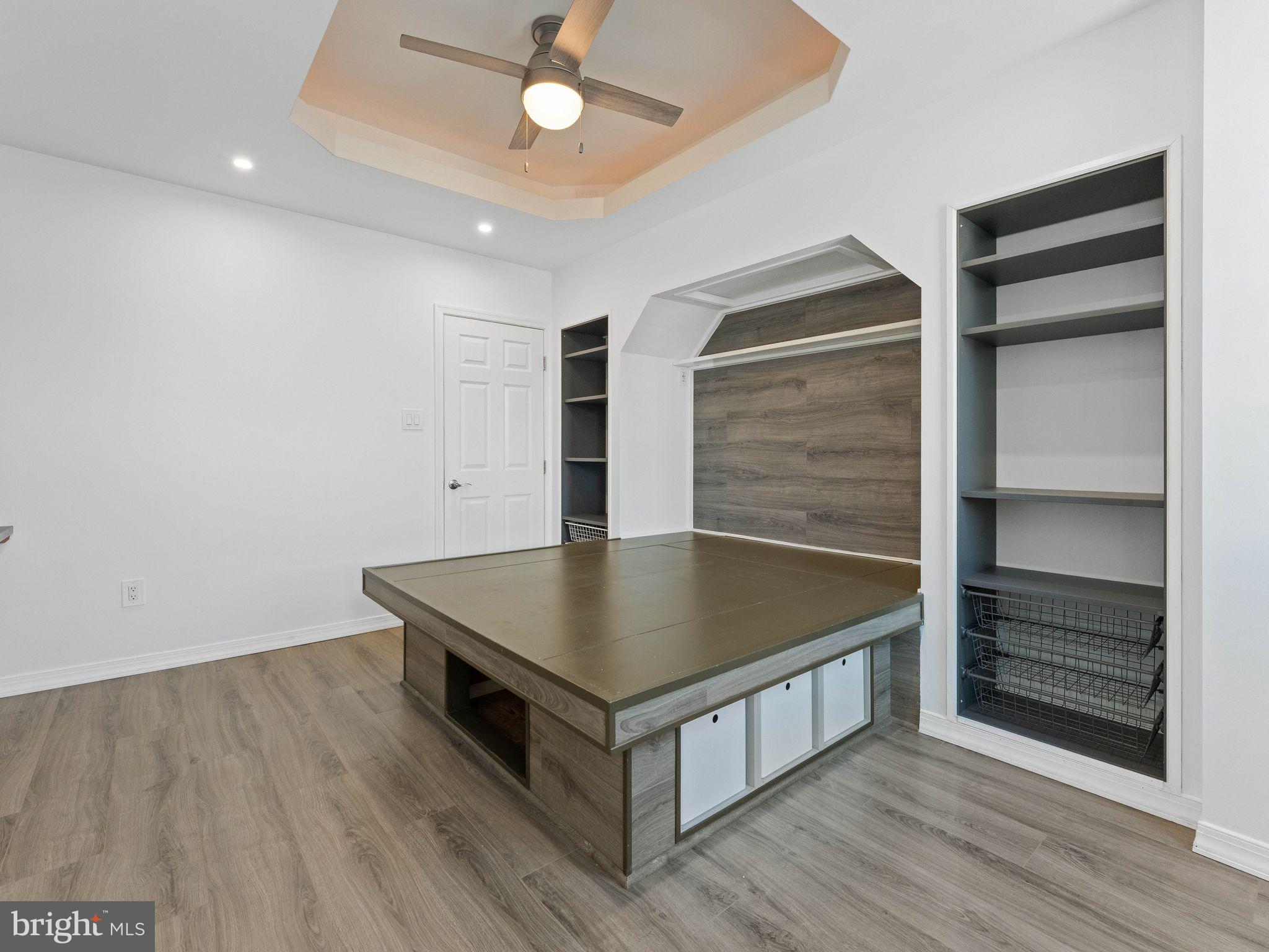 BRIDESBURG - Residential