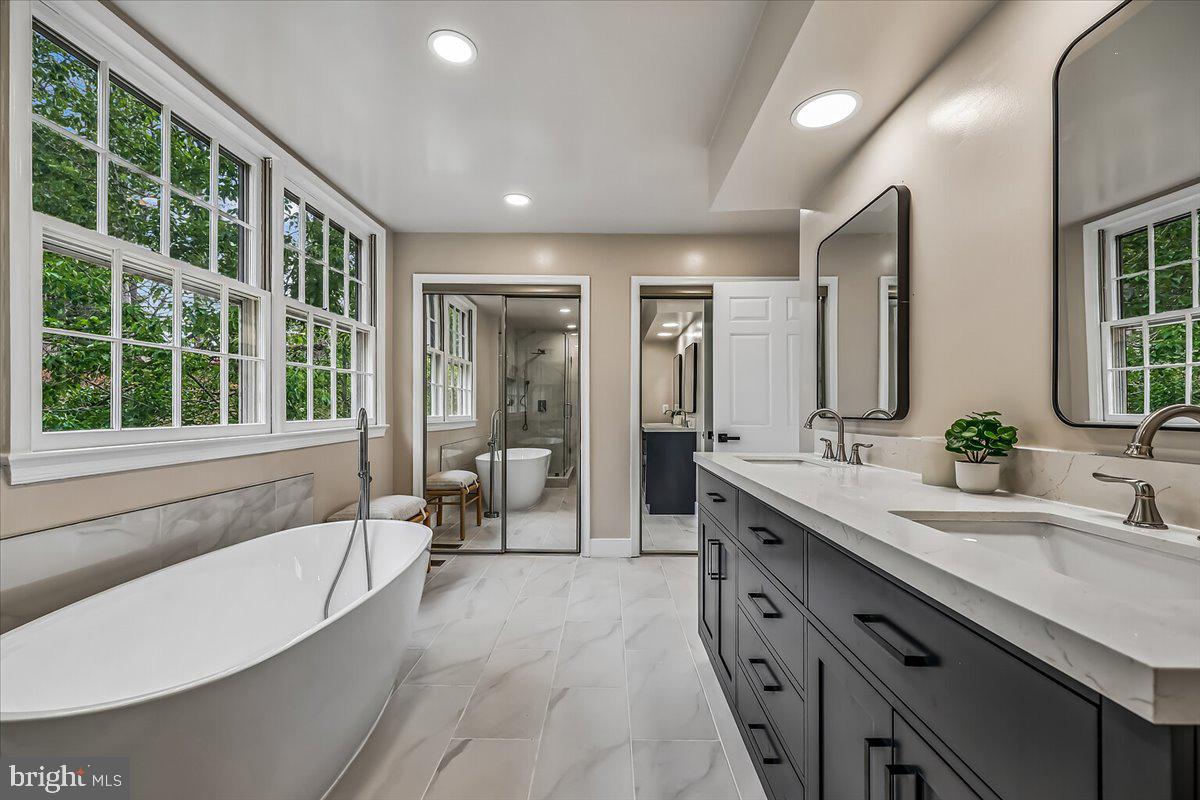 DUFIEF MILL BROOK - Residential