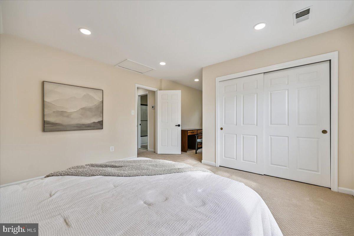DUFIEF MILL BROOK - Residential