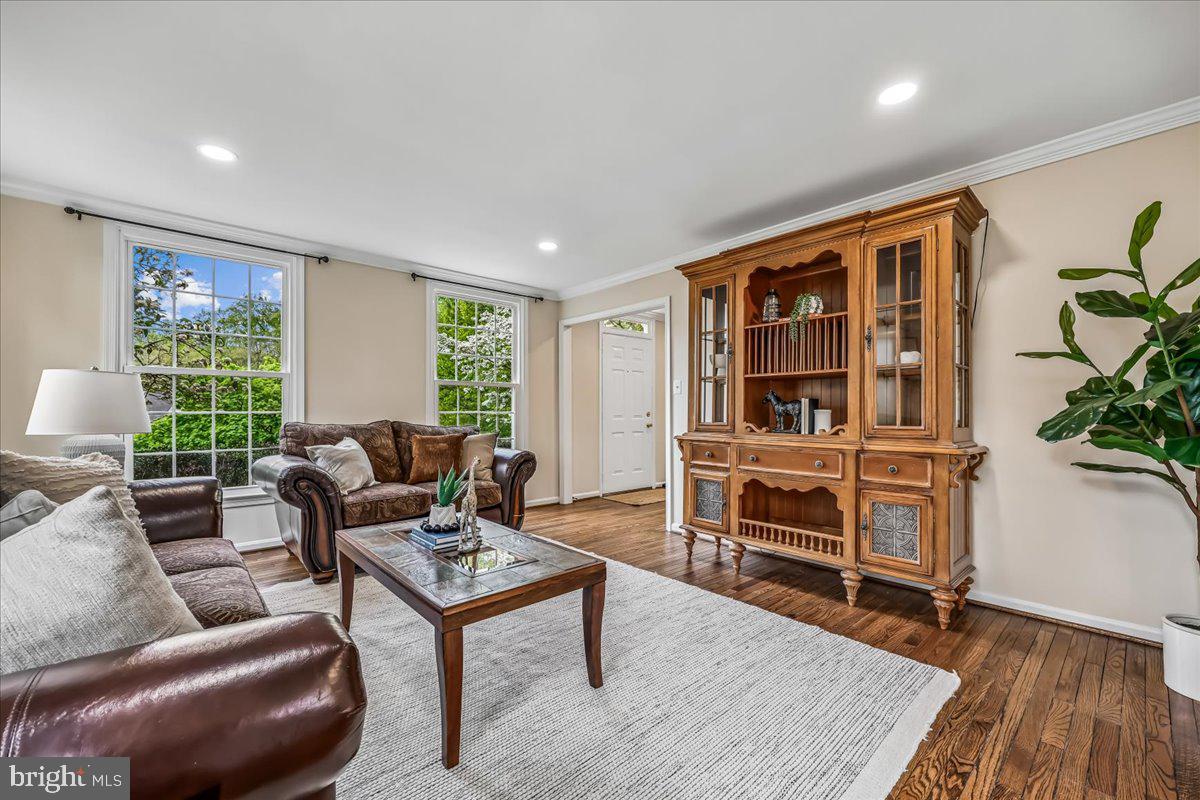 DUFIEF MILL BROOK - Residential