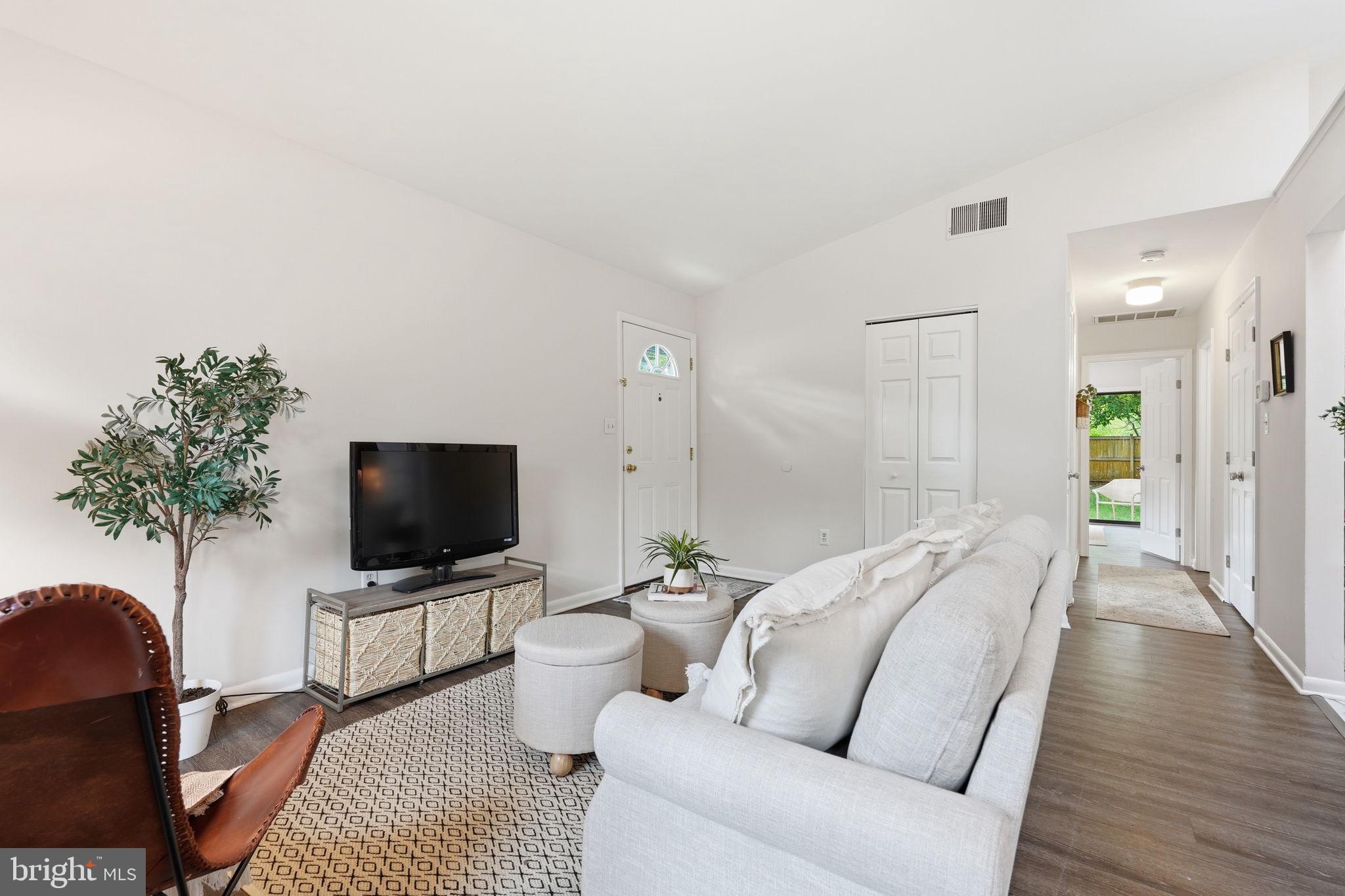 PARKWAY - Residential