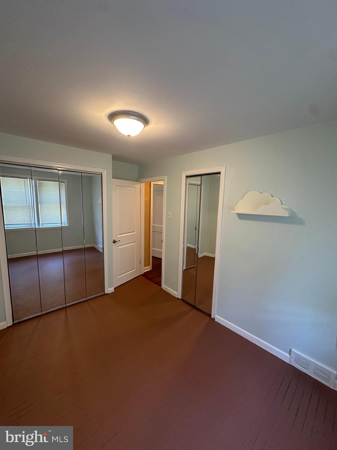 ROXBOROUGH - Residential