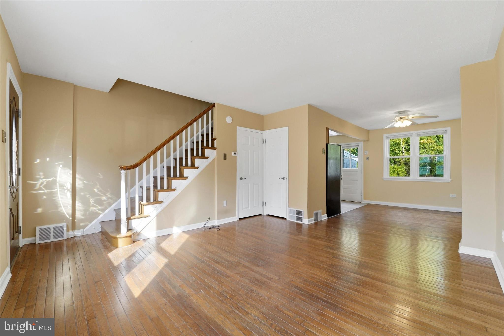ROXBOROUGH - Residential