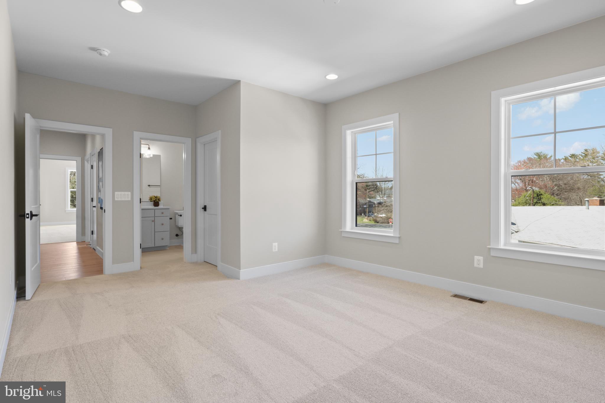 FOXVALE - Residential