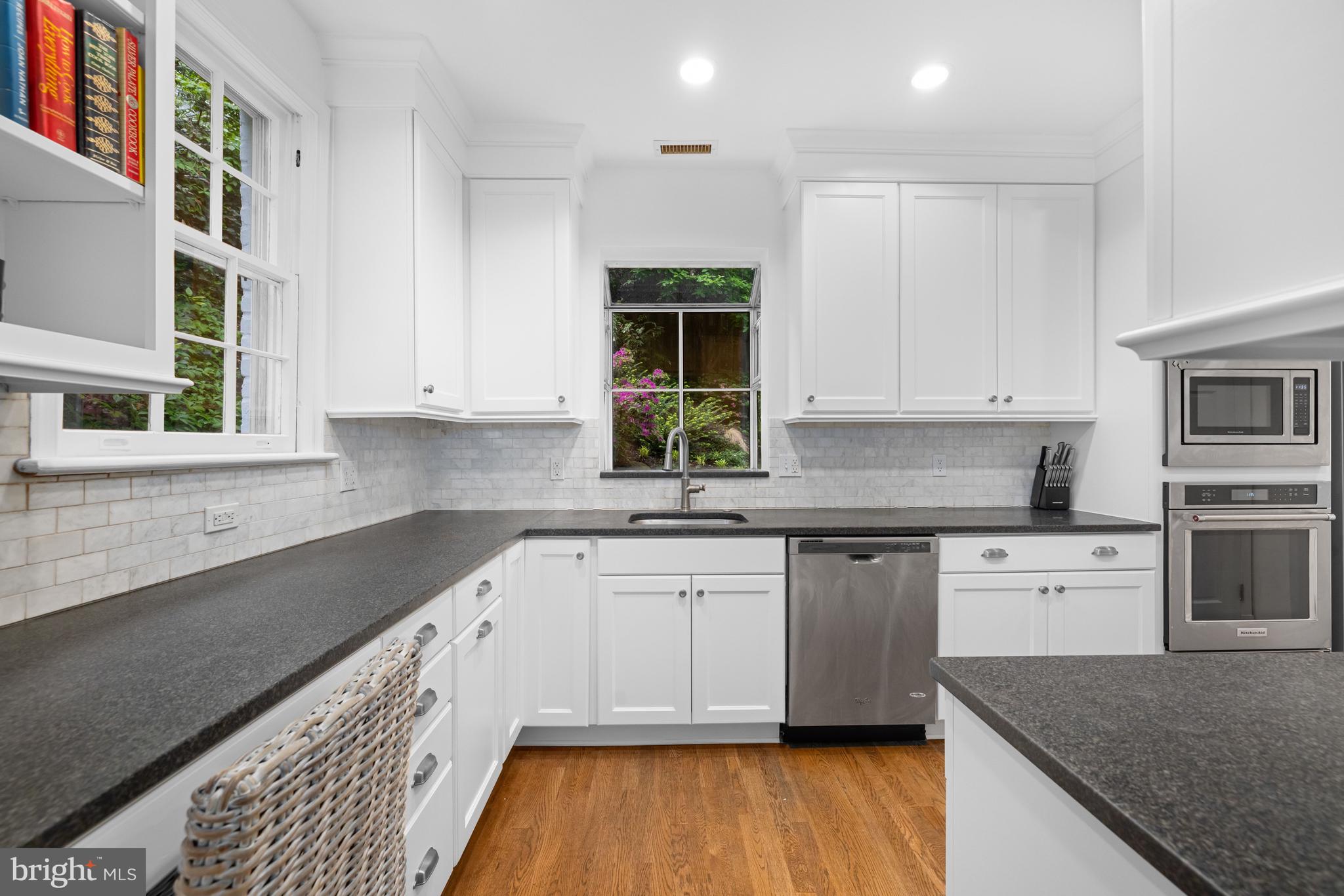 NORTH CLEVELAND PARK - Residential