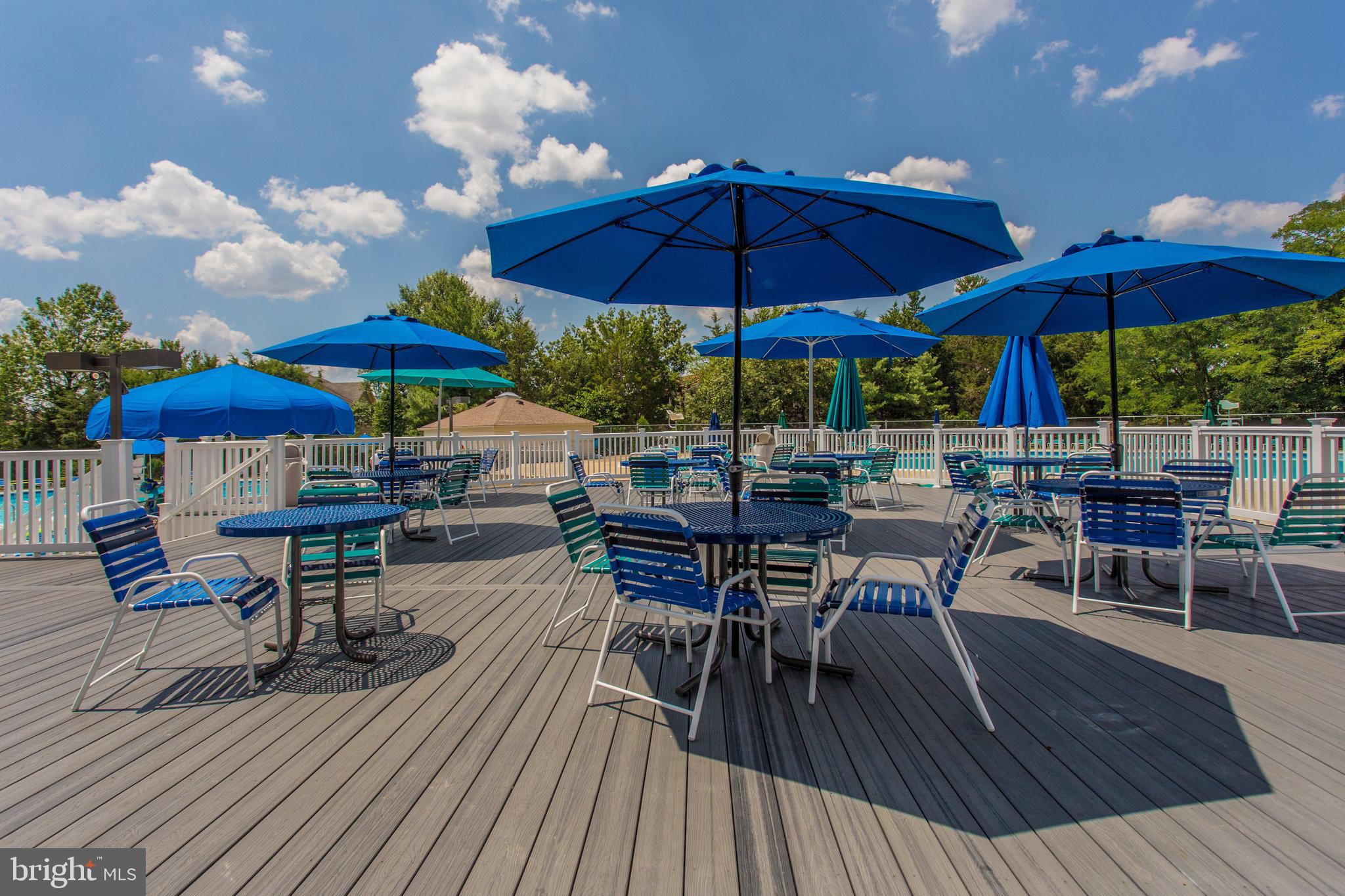 SURREY AT MANCHESTER LAKES - Residential