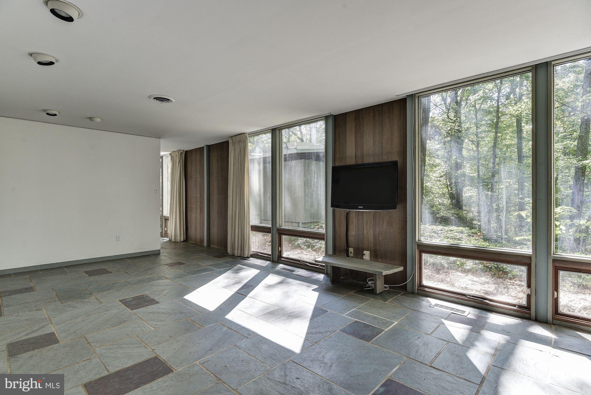 BANNOCKBURN - Residential