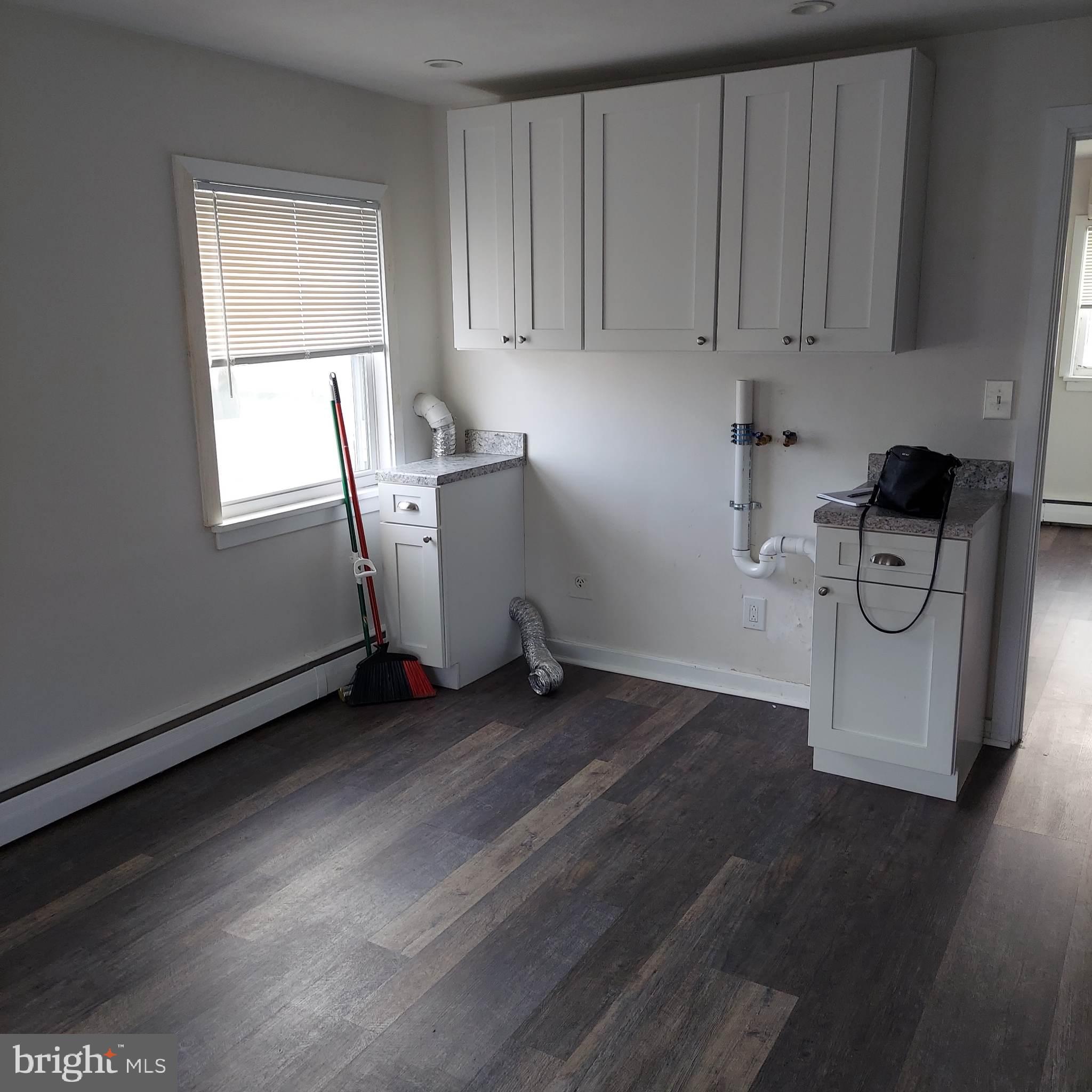 KING STREET AREA - Residential Lease