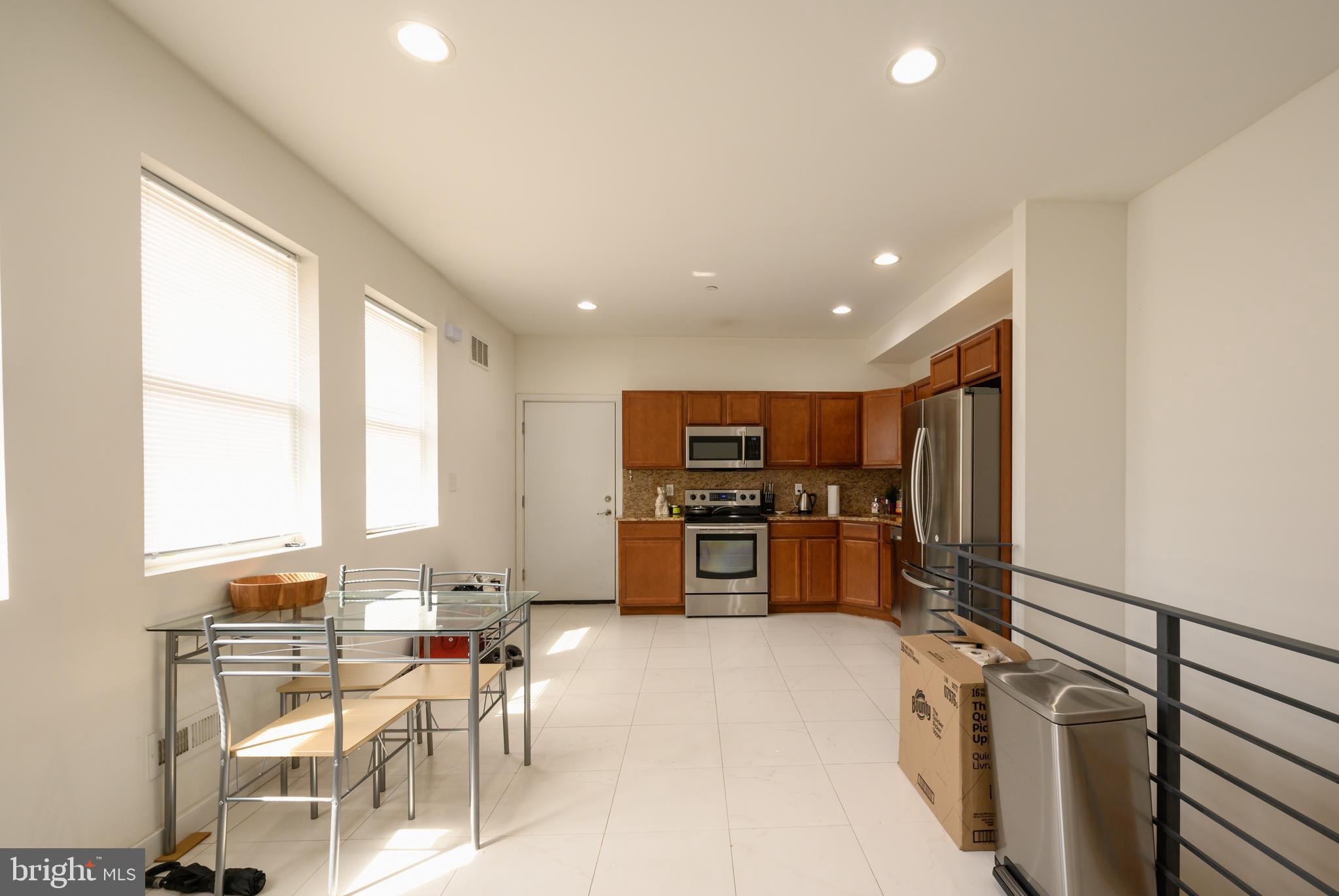 PHILADELPHIA (WEST) - Residential Income