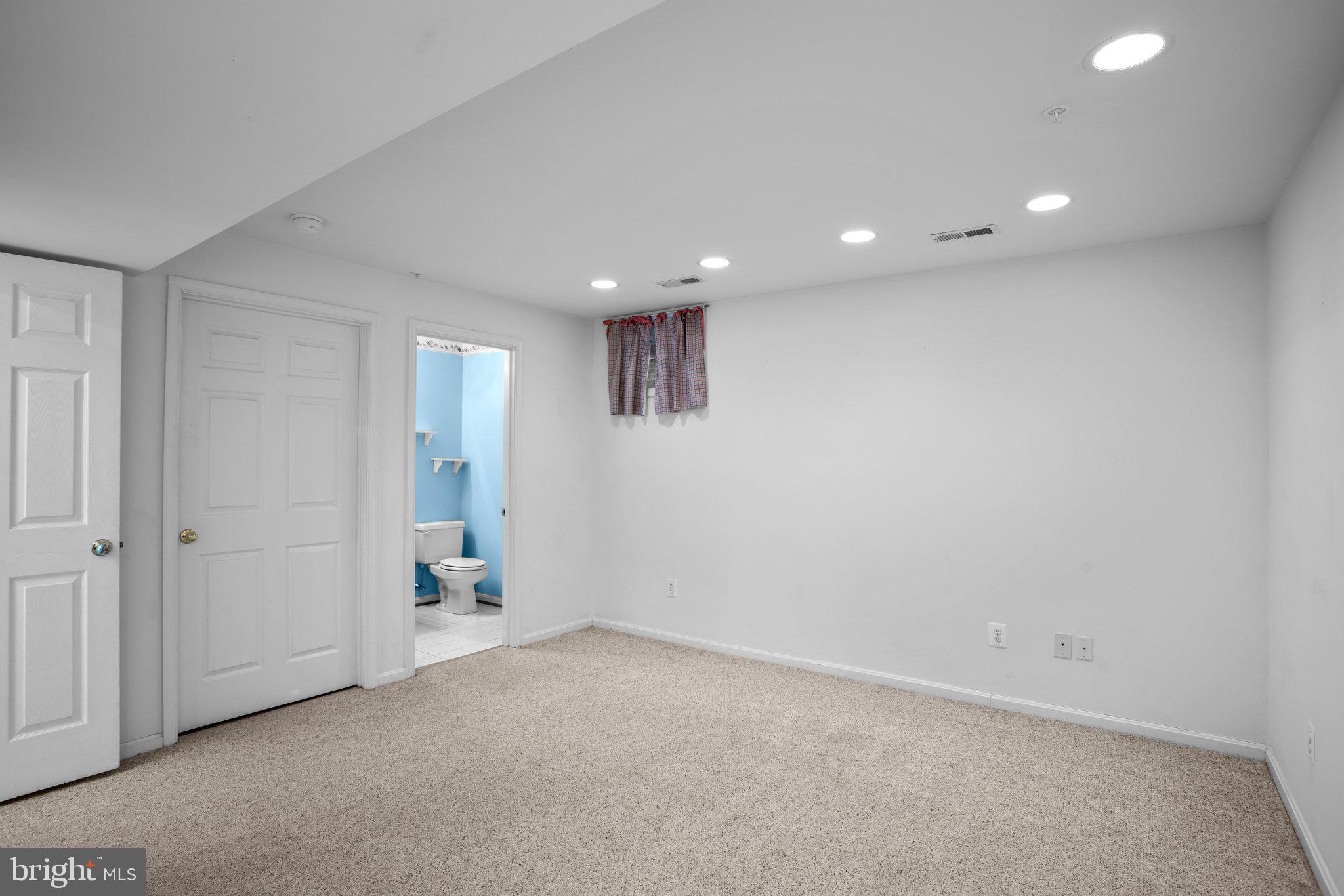 WILLOWOOD - Residential Lease