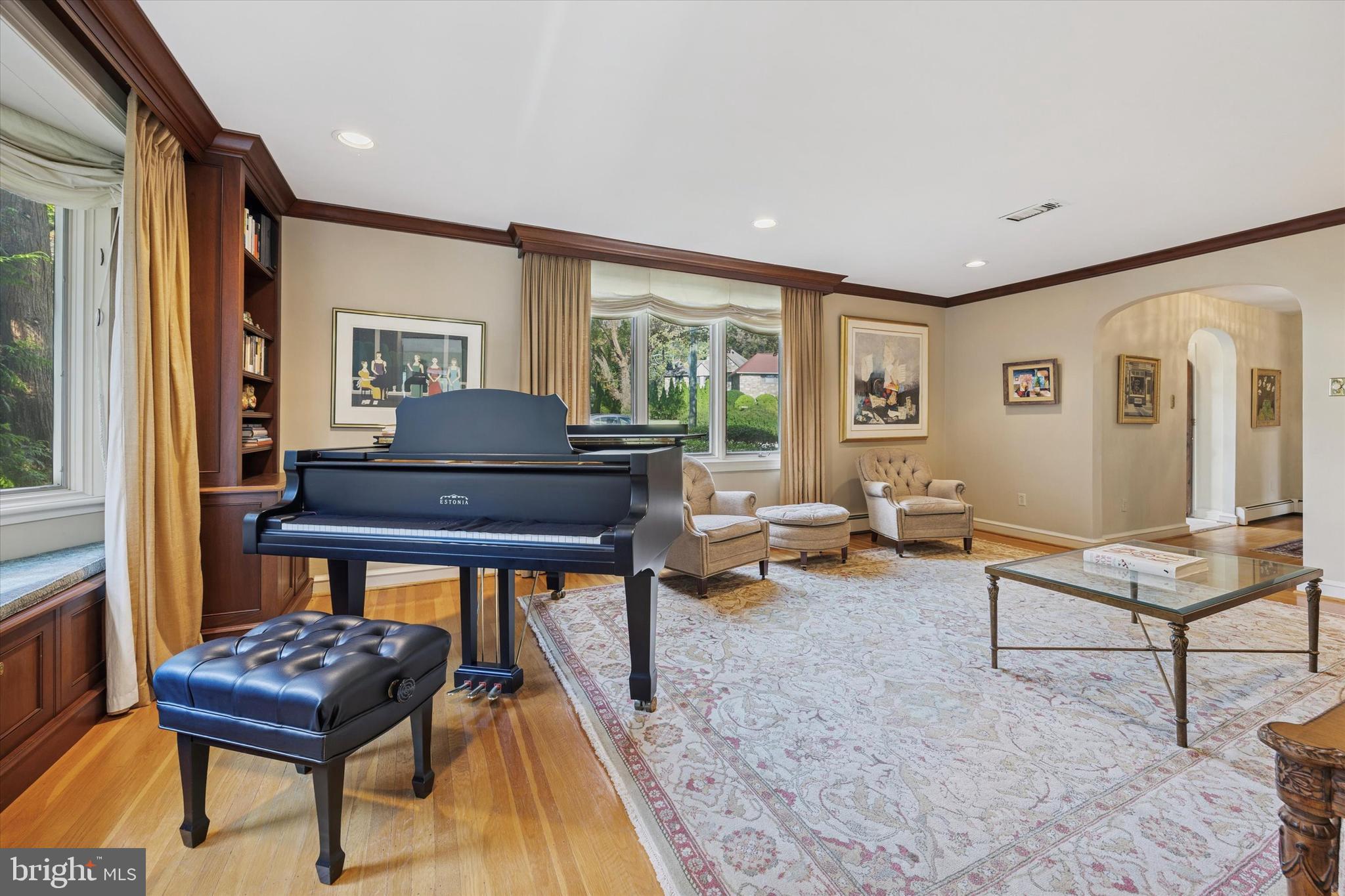 WYNNEWOOD - Residential