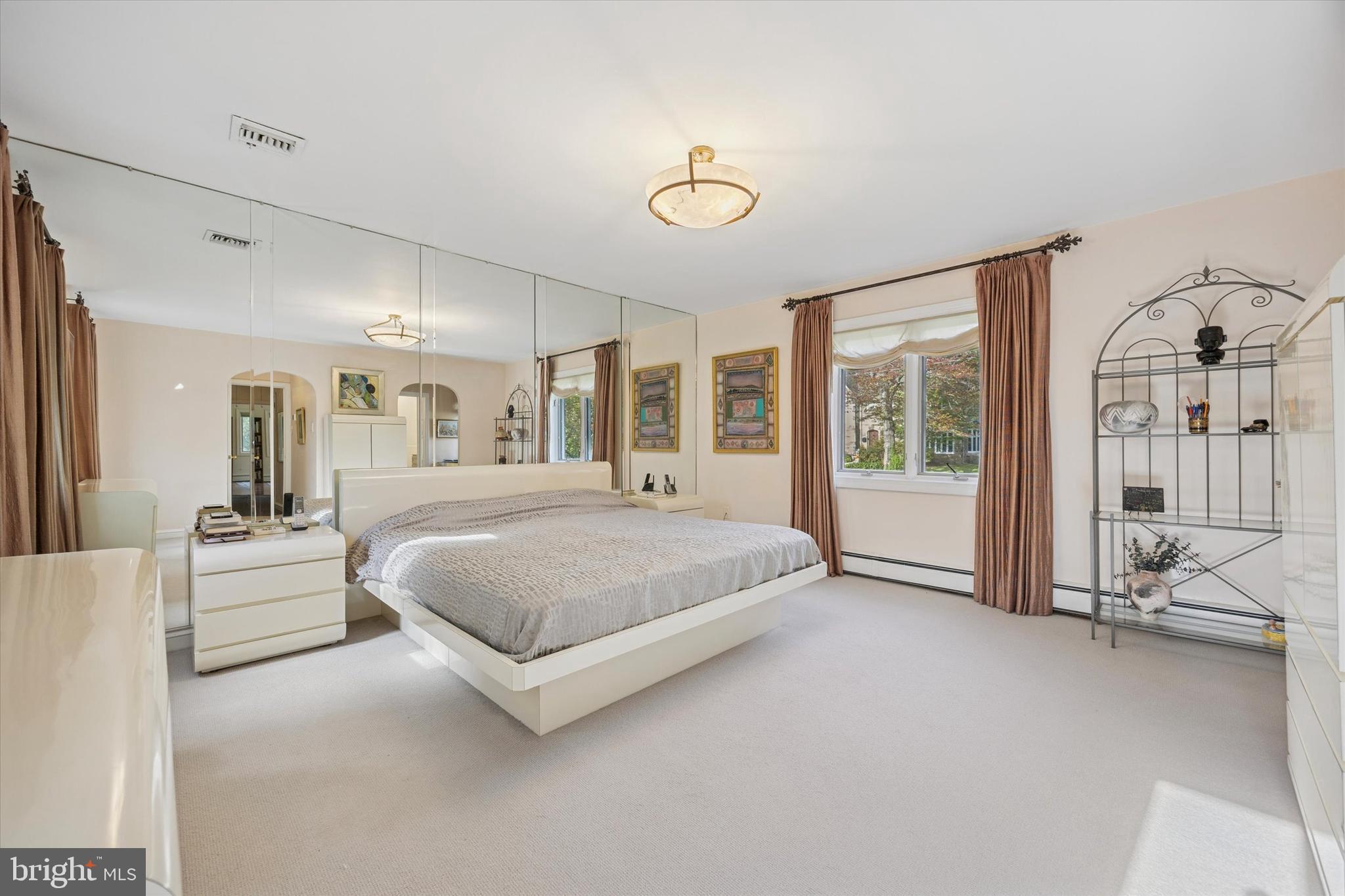 WYNNEWOOD - Residential