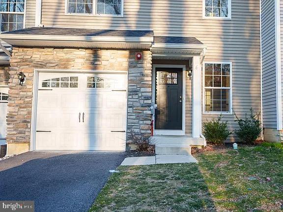 ENCLAVE AT BELL TAVERN - Residential Lease
