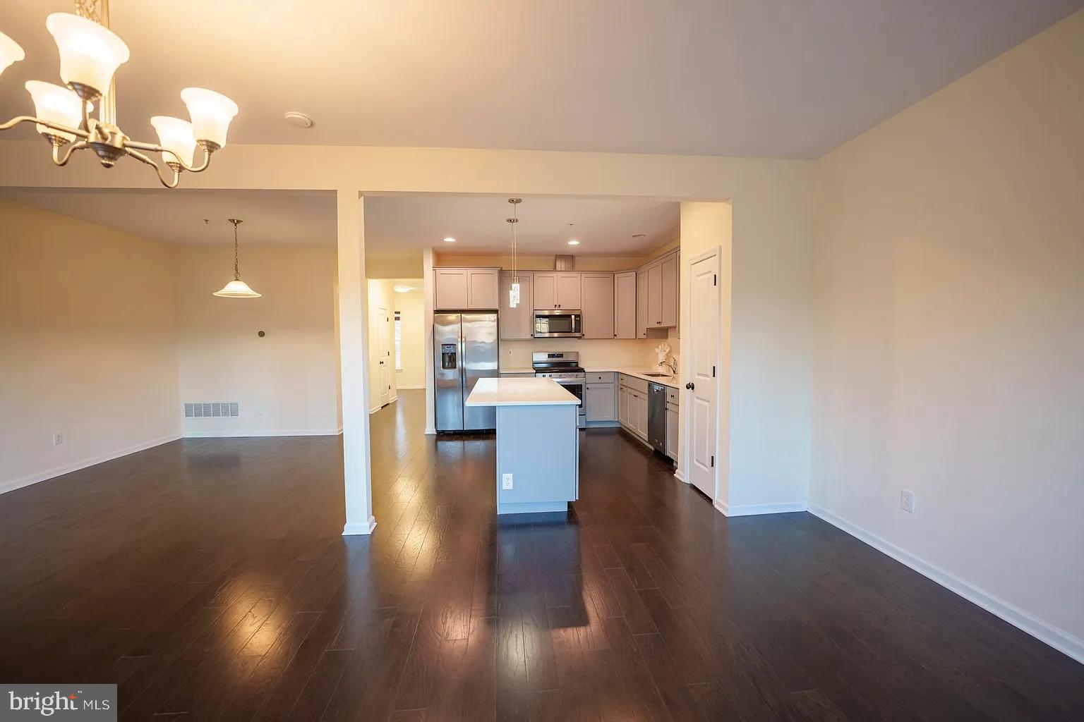 ENCLAVE AT BELL TAVERN - Residential Lease
