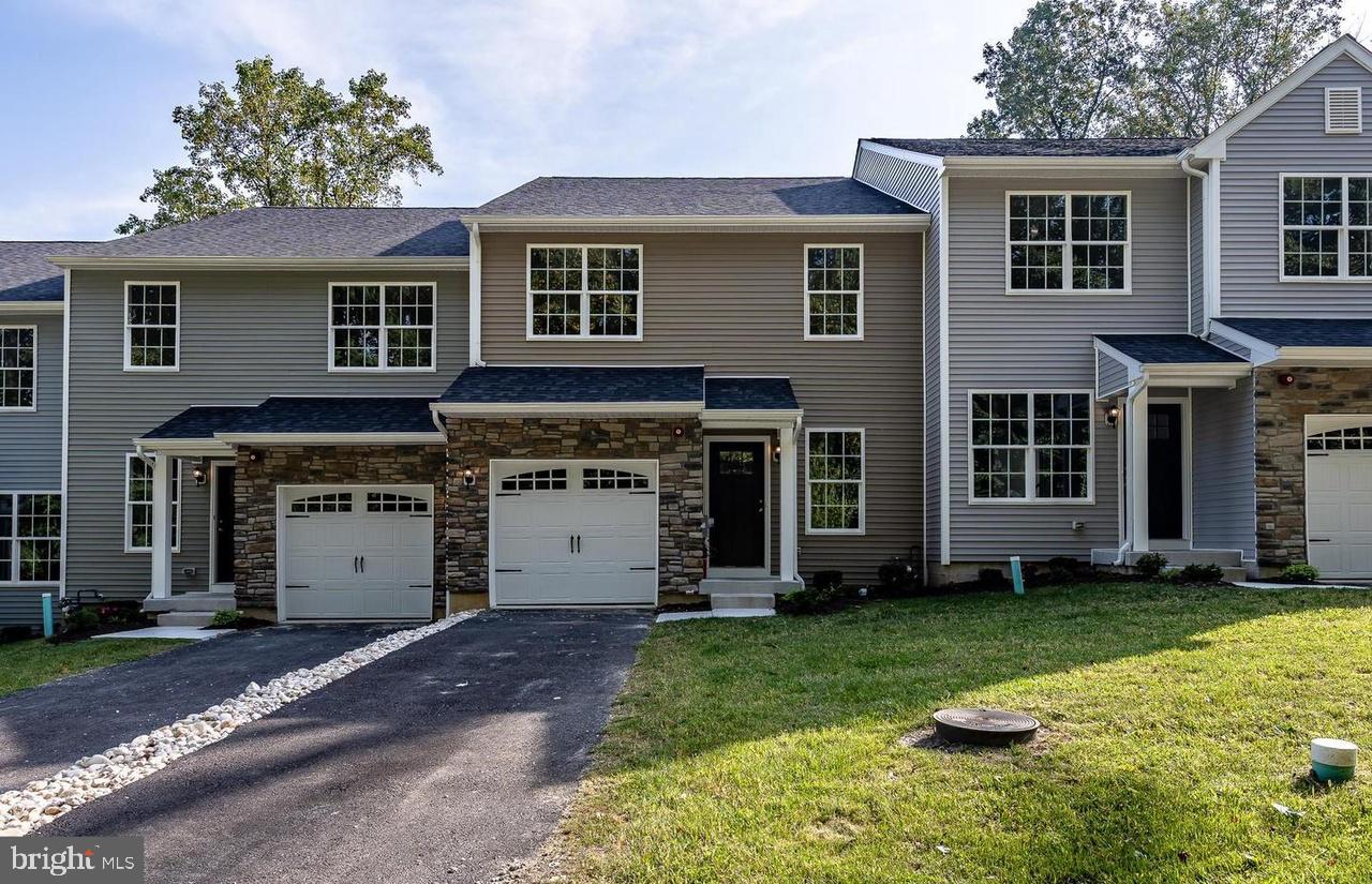 ENCLAVE AT BELL TAVERN - Residential Lease