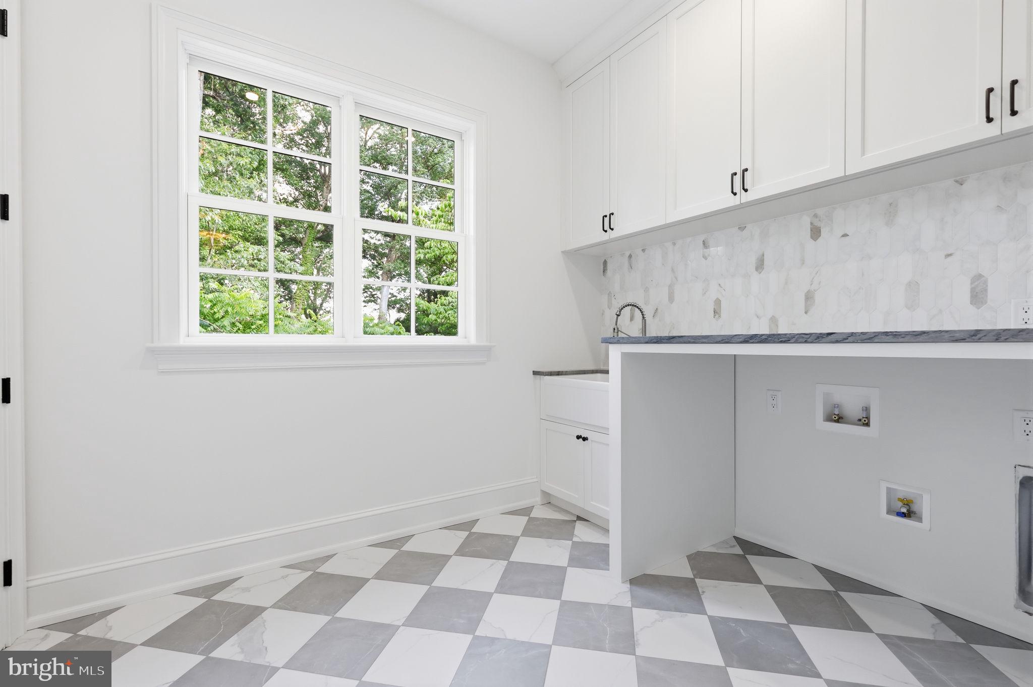 DOYLESTOWN - Residential