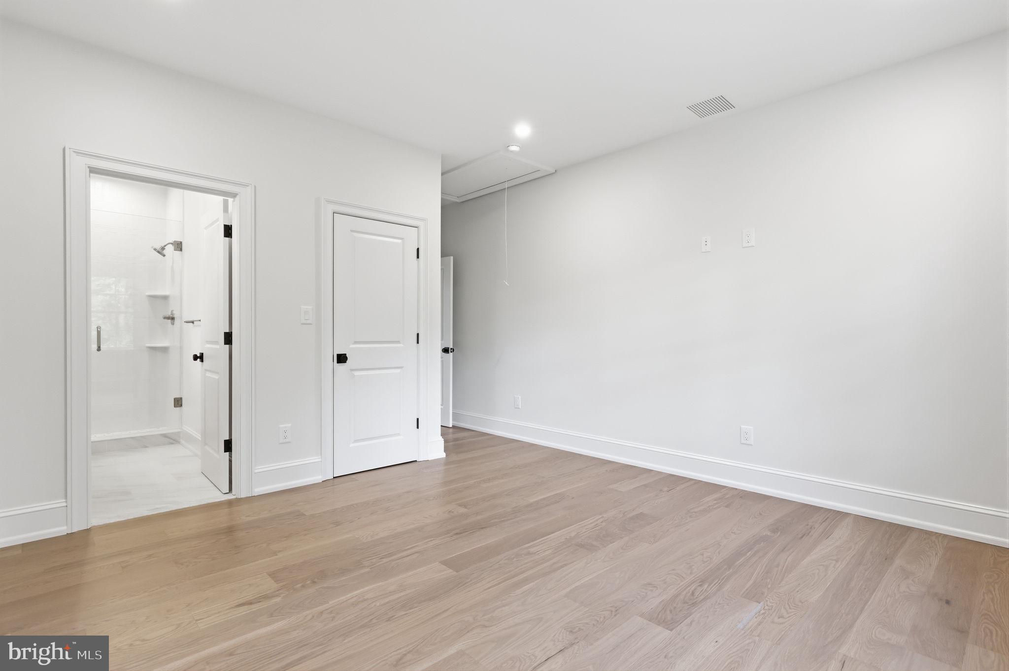DOYLESTOWN - Residential