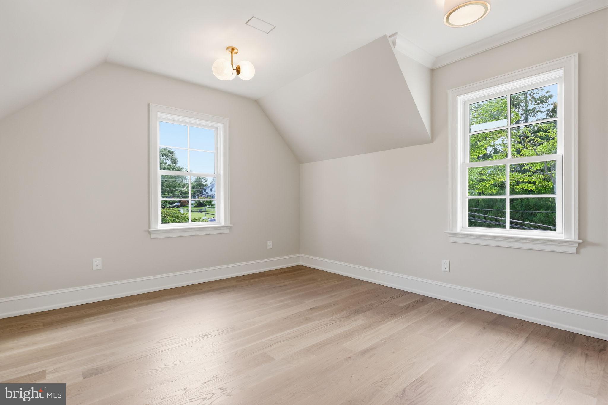 DOYLESTOWN - Residential