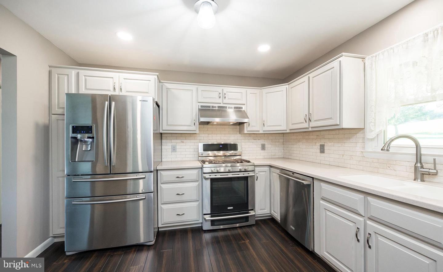 MAPLE SPRINGS - Residential