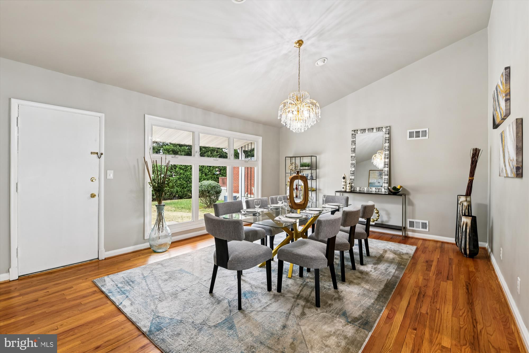 SEVEN MILE - Residential