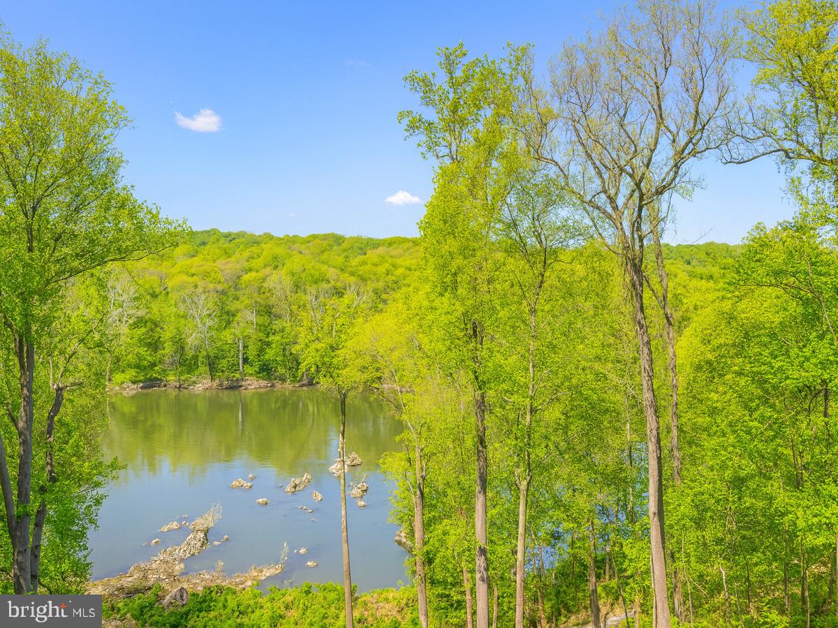 ARLINGWOOD - Residential