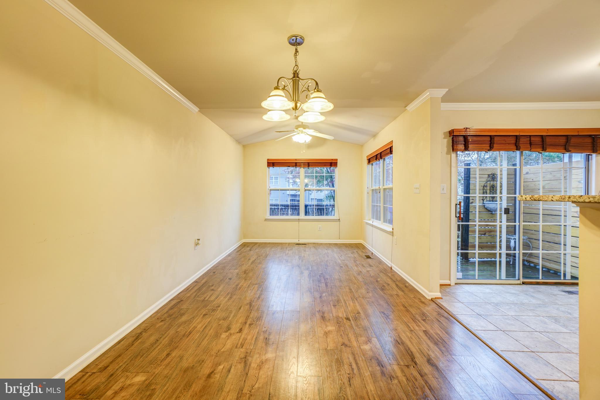 TUSCARORA KNOLLS - Residential Lease
