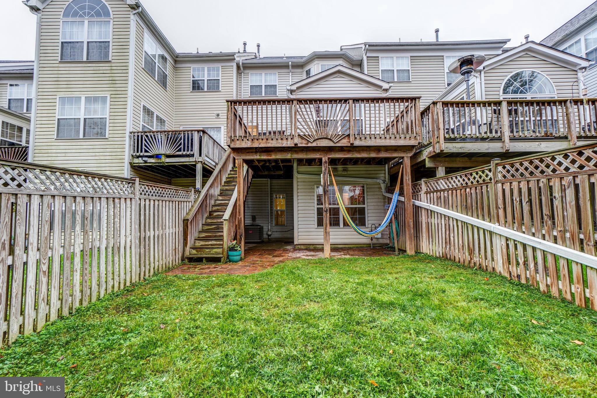 TUSCARORA KNOLLS - Residential Lease