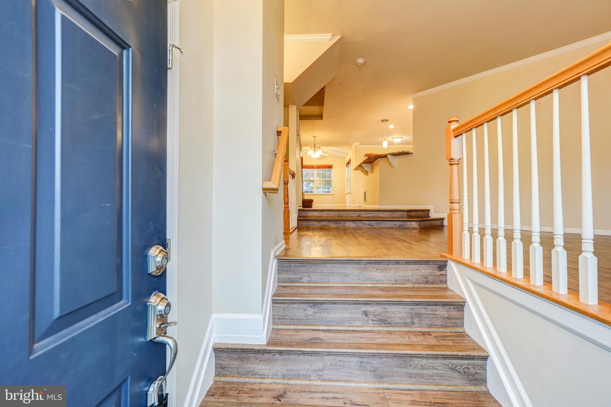 TUSCARORA KNOLLS - Residential Lease