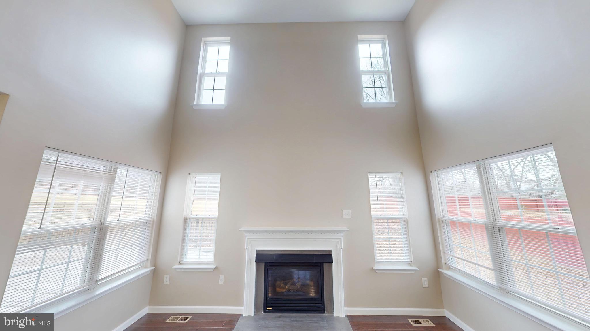 TANTALLON ON THE POTOMAC - Residential