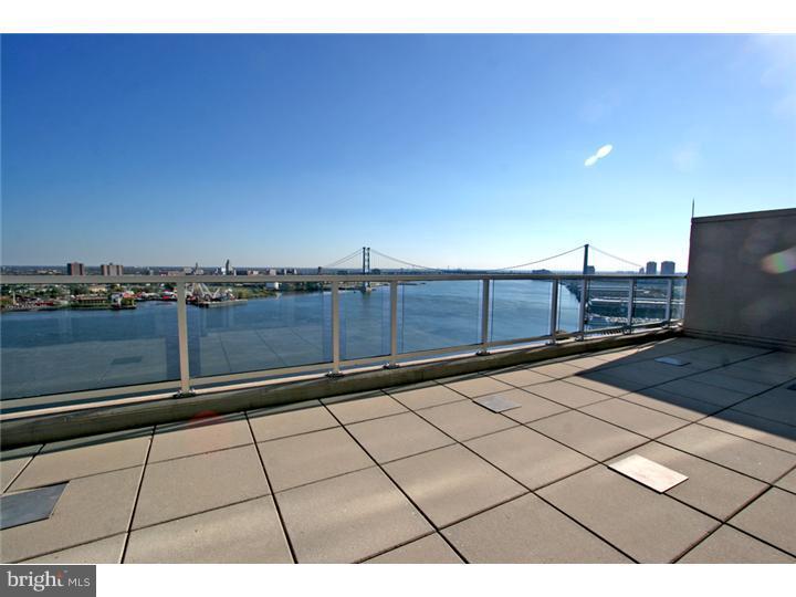 WATERFRONT SQUARE - Residential Lease