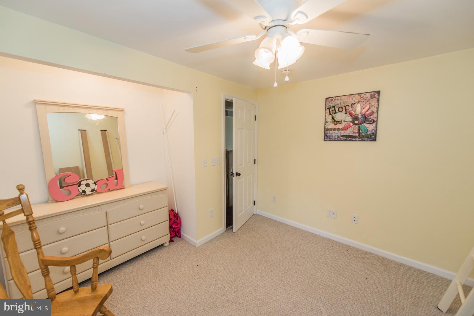 WALTON WOODS - Residential