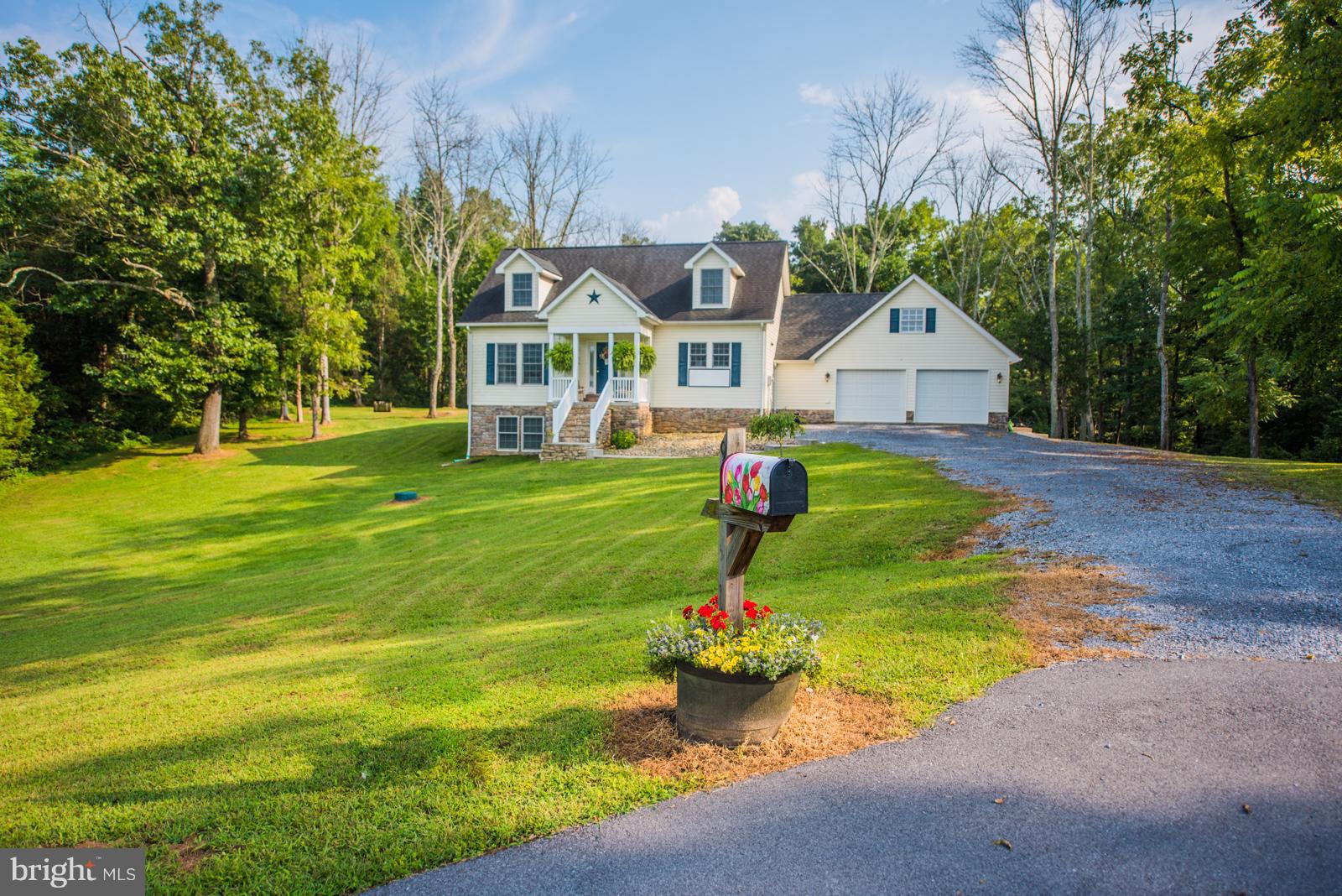 WALTON WOODS - Residential