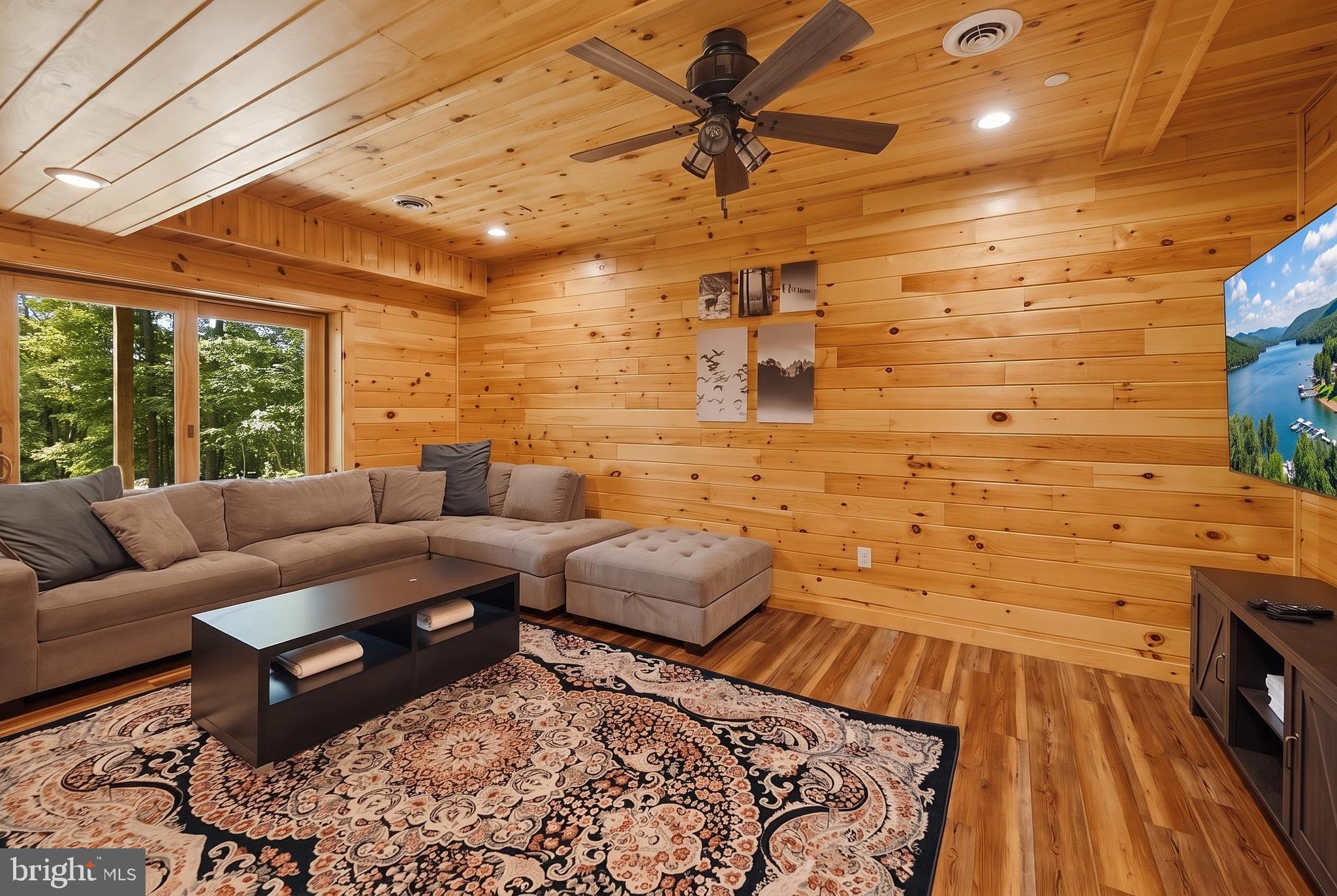 DEEP CREEK HIGHLANDS - Residential