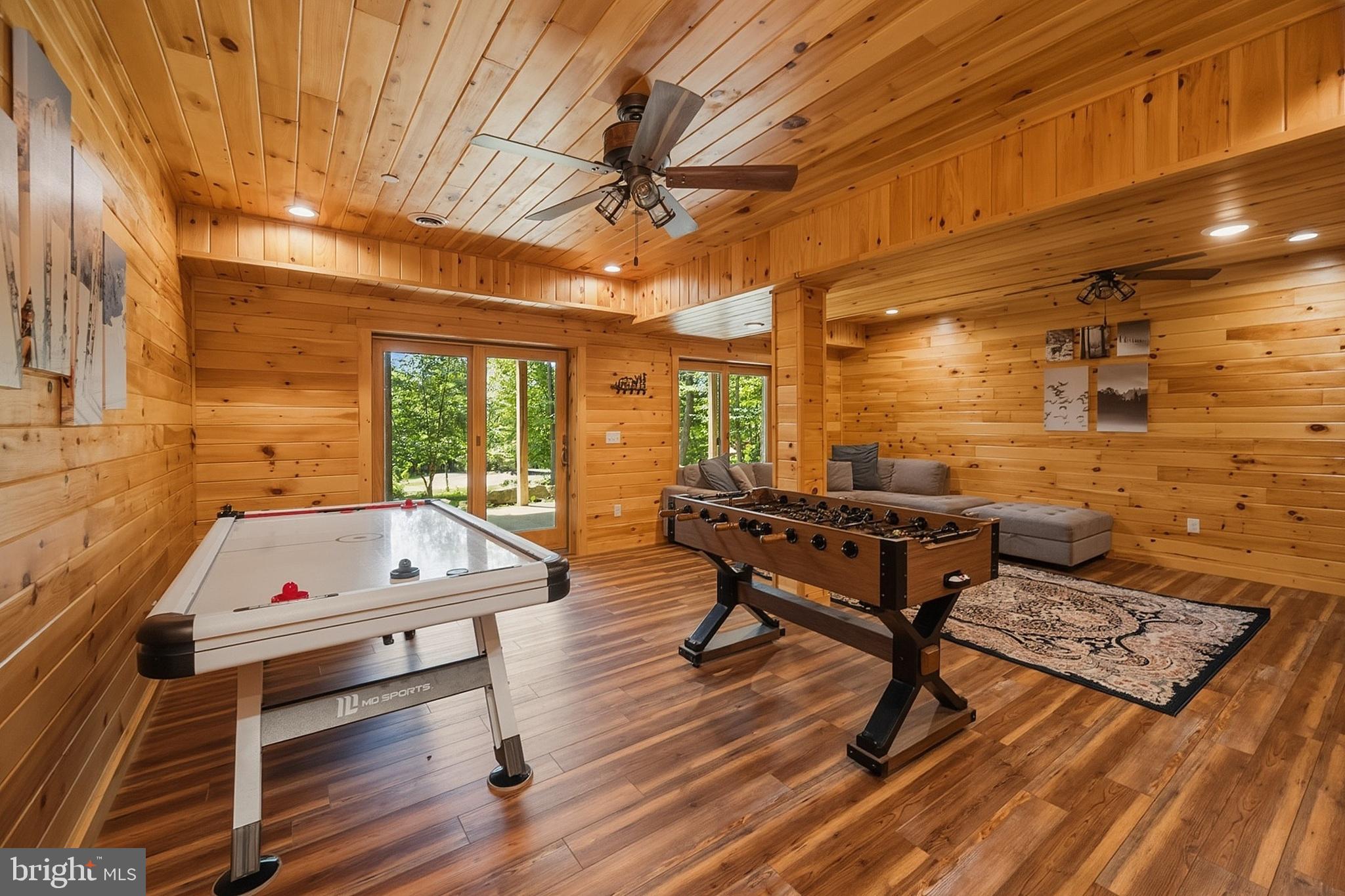 DEEP CREEK HIGHLANDS - Residential
