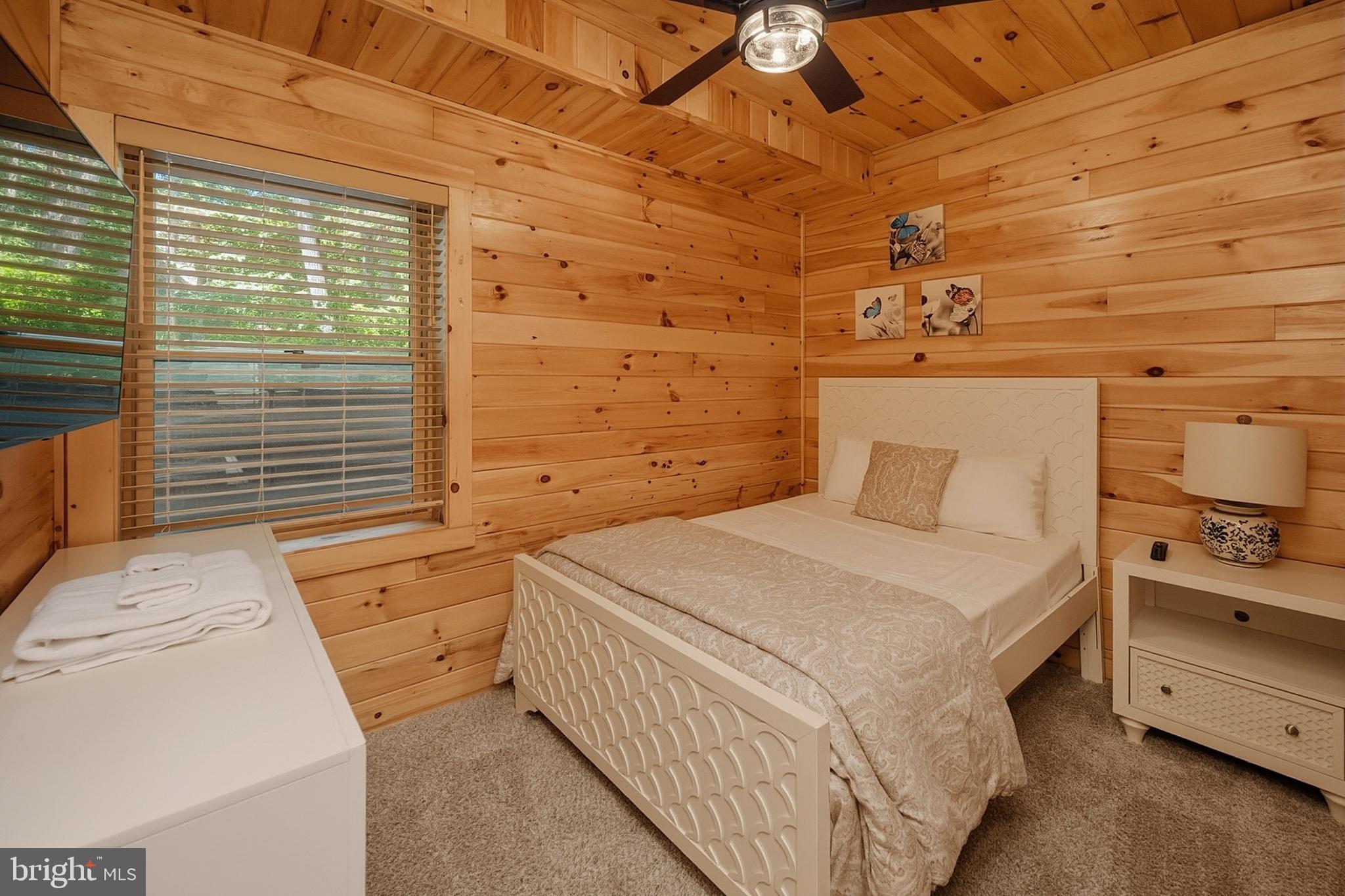 DEEP CREEK HIGHLANDS - Residential