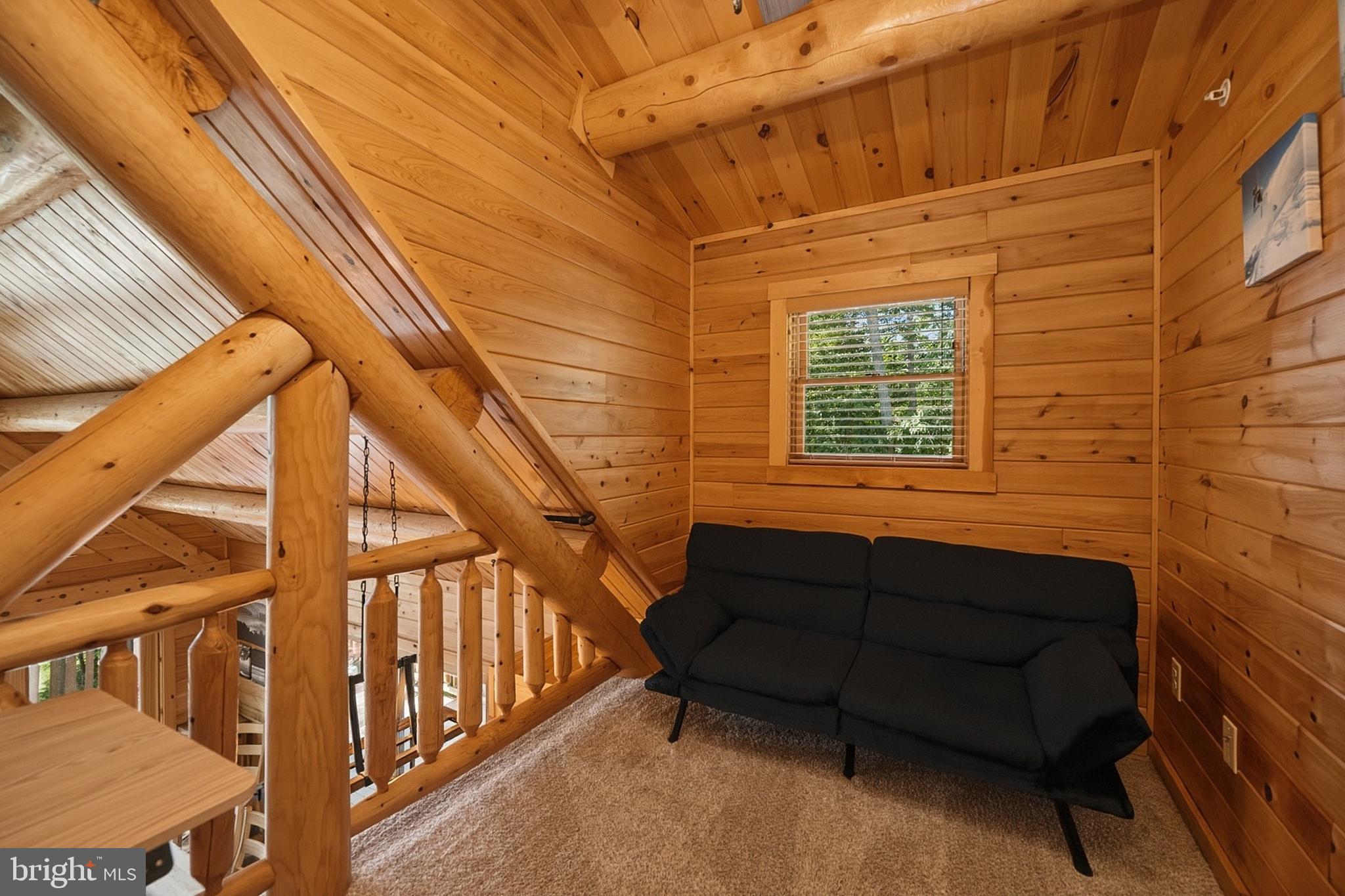 DEEP CREEK HIGHLANDS - Residential