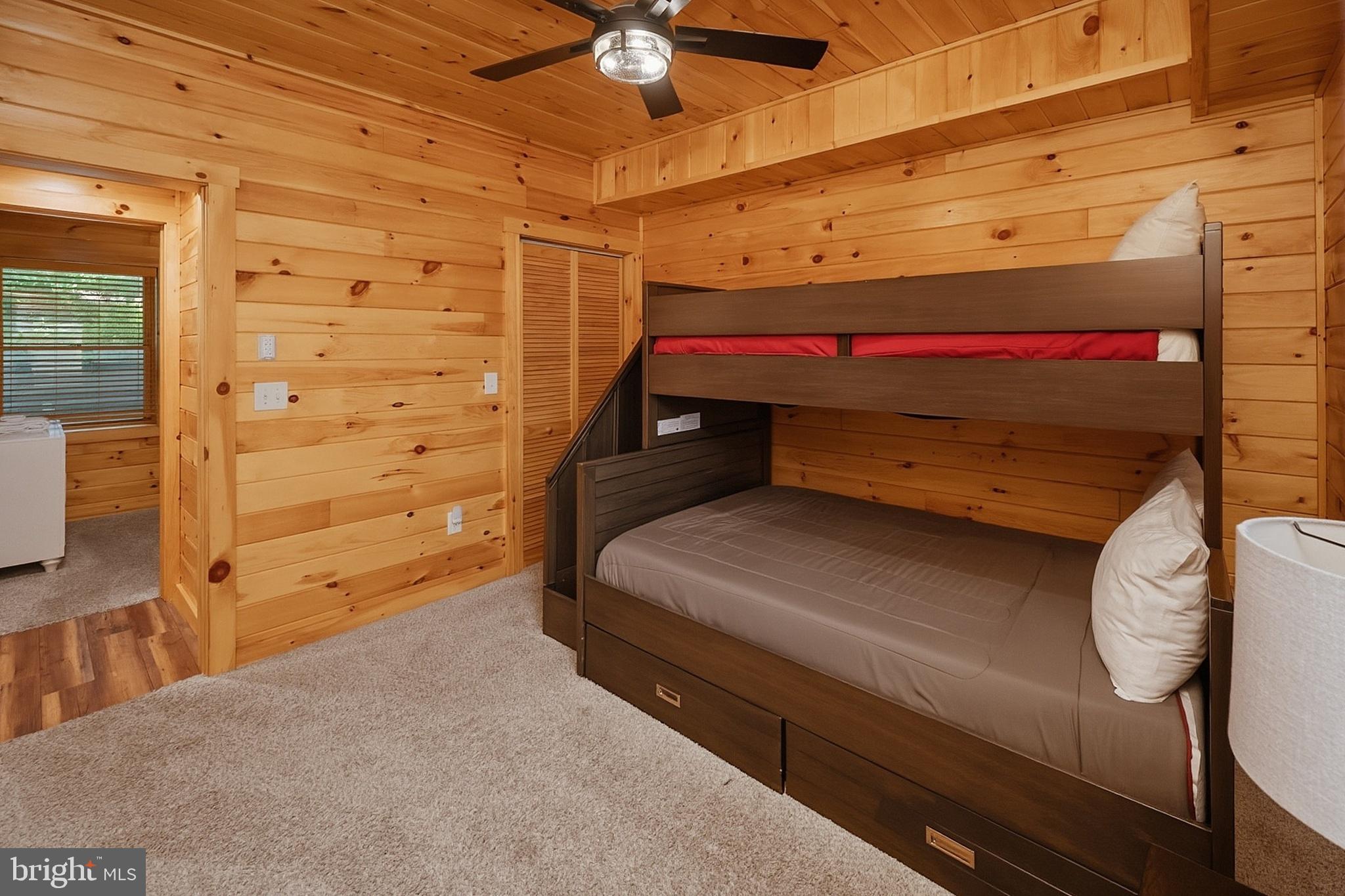 DEEP CREEK HIGHLANDS - Residential