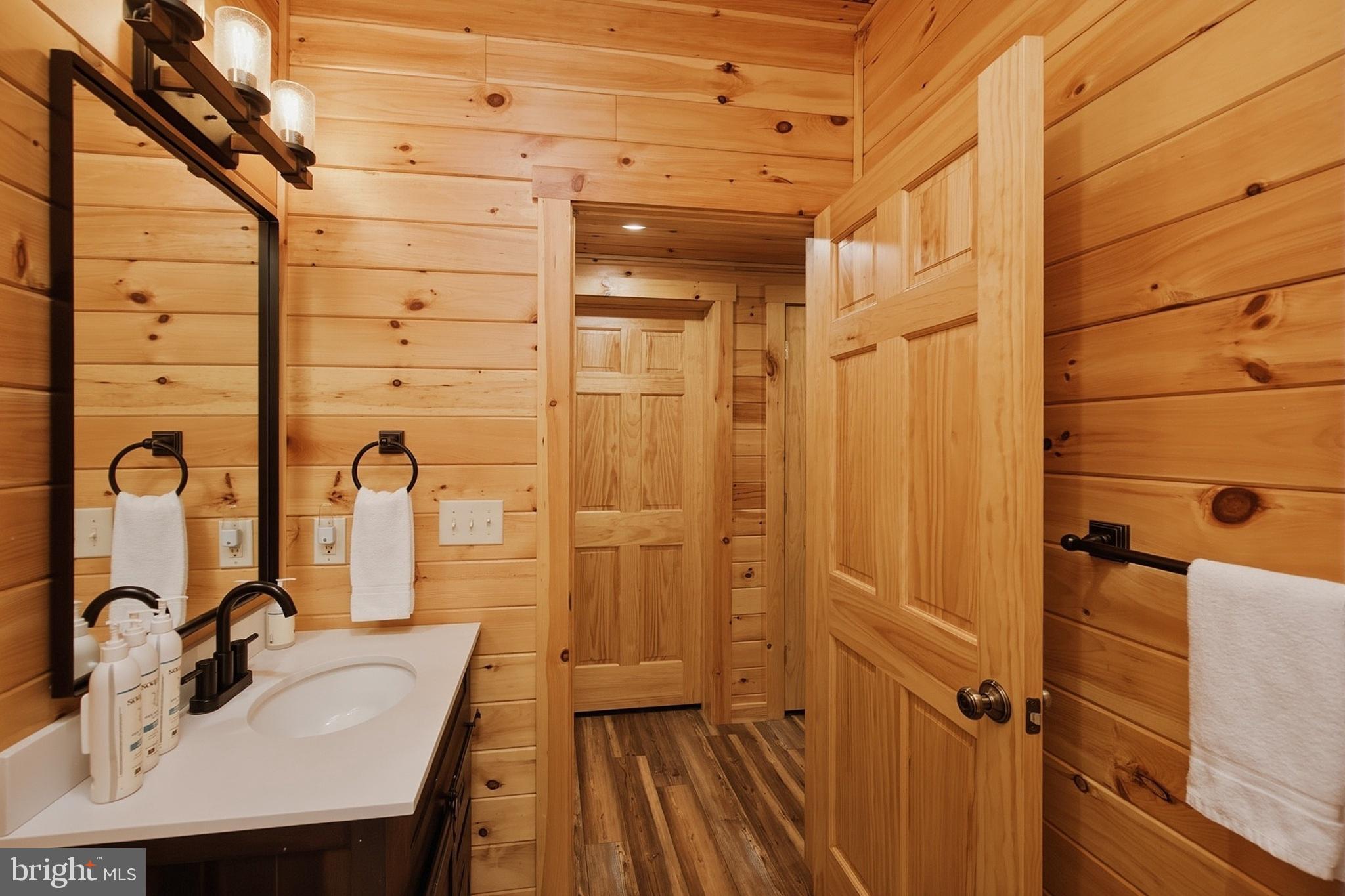 DEEP CREEK HIGHLANDS - Residential