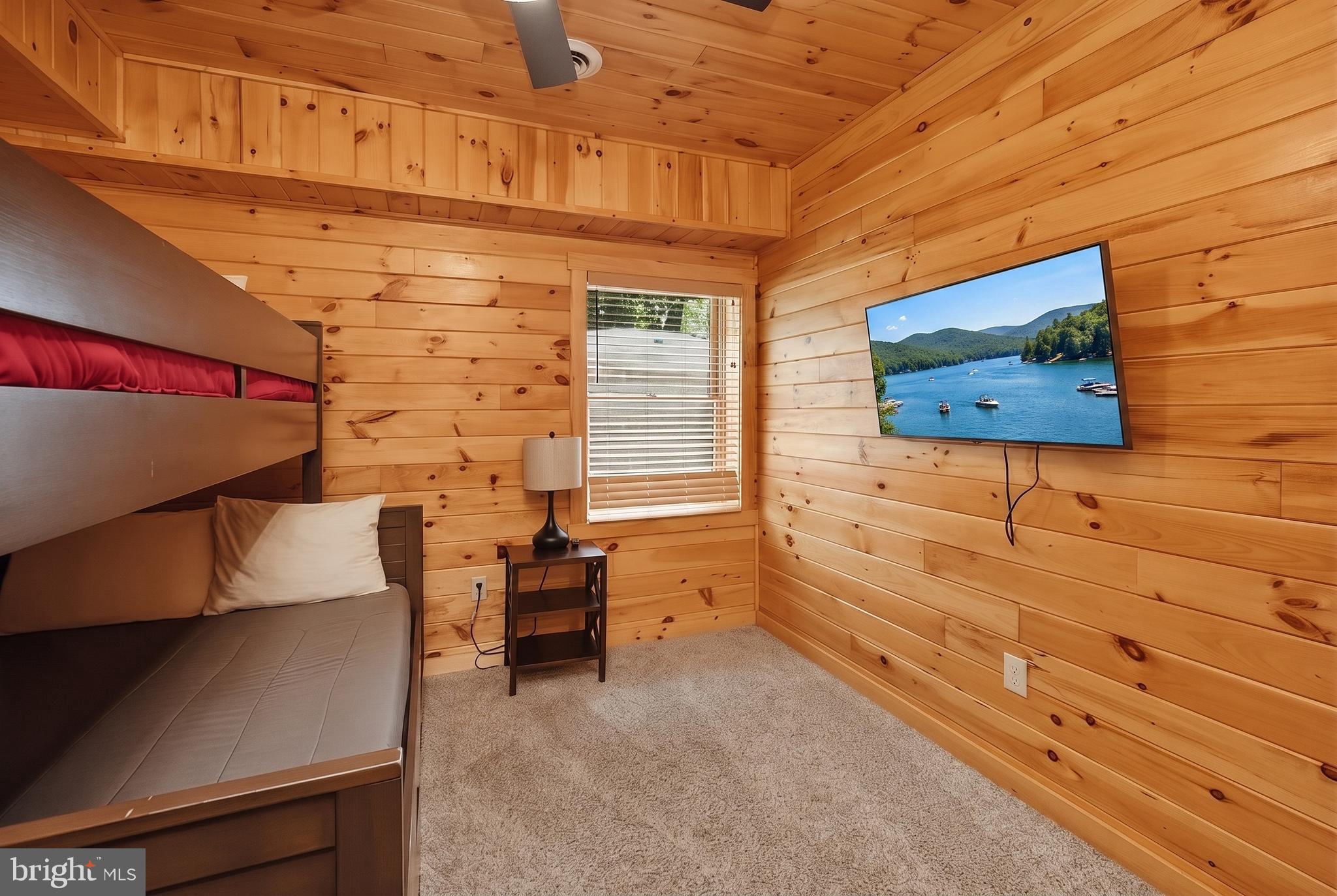 DEEP CREEK HIGHLANDS - Residential