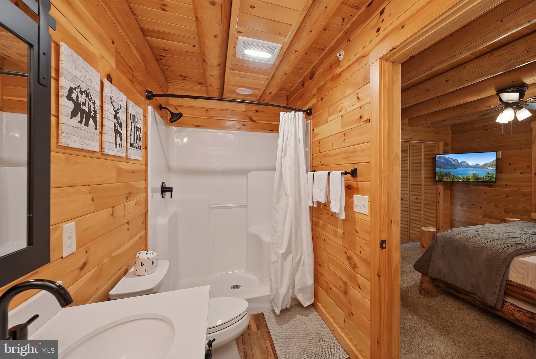 DEEP CREEK HIGHLANDS - Residential