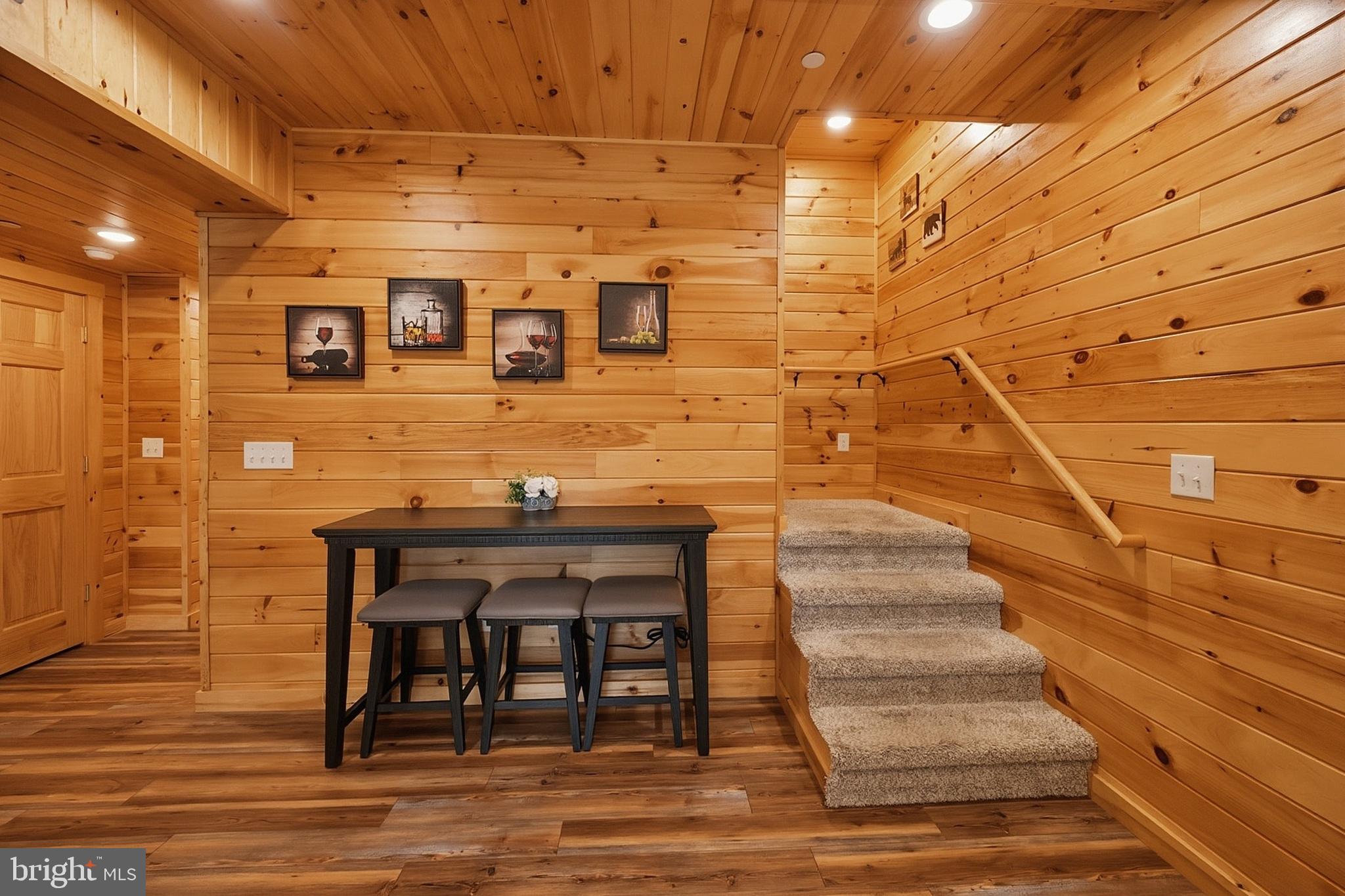 DEEP CREEK HIGHLANDS - Residential