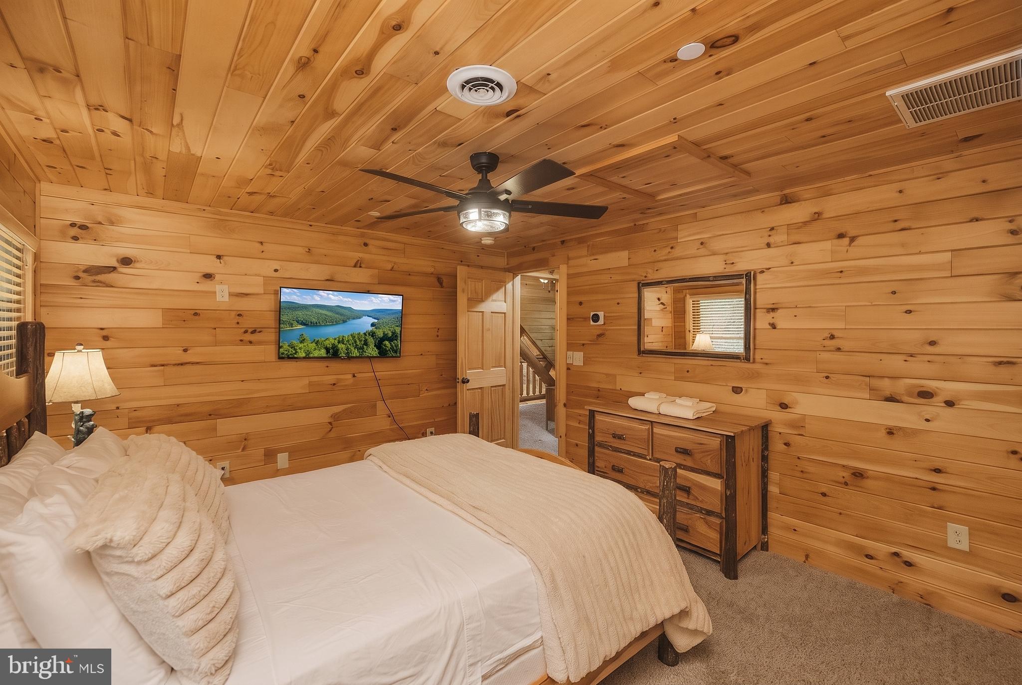 DEEP CREEK HIGHLANDS - Residential