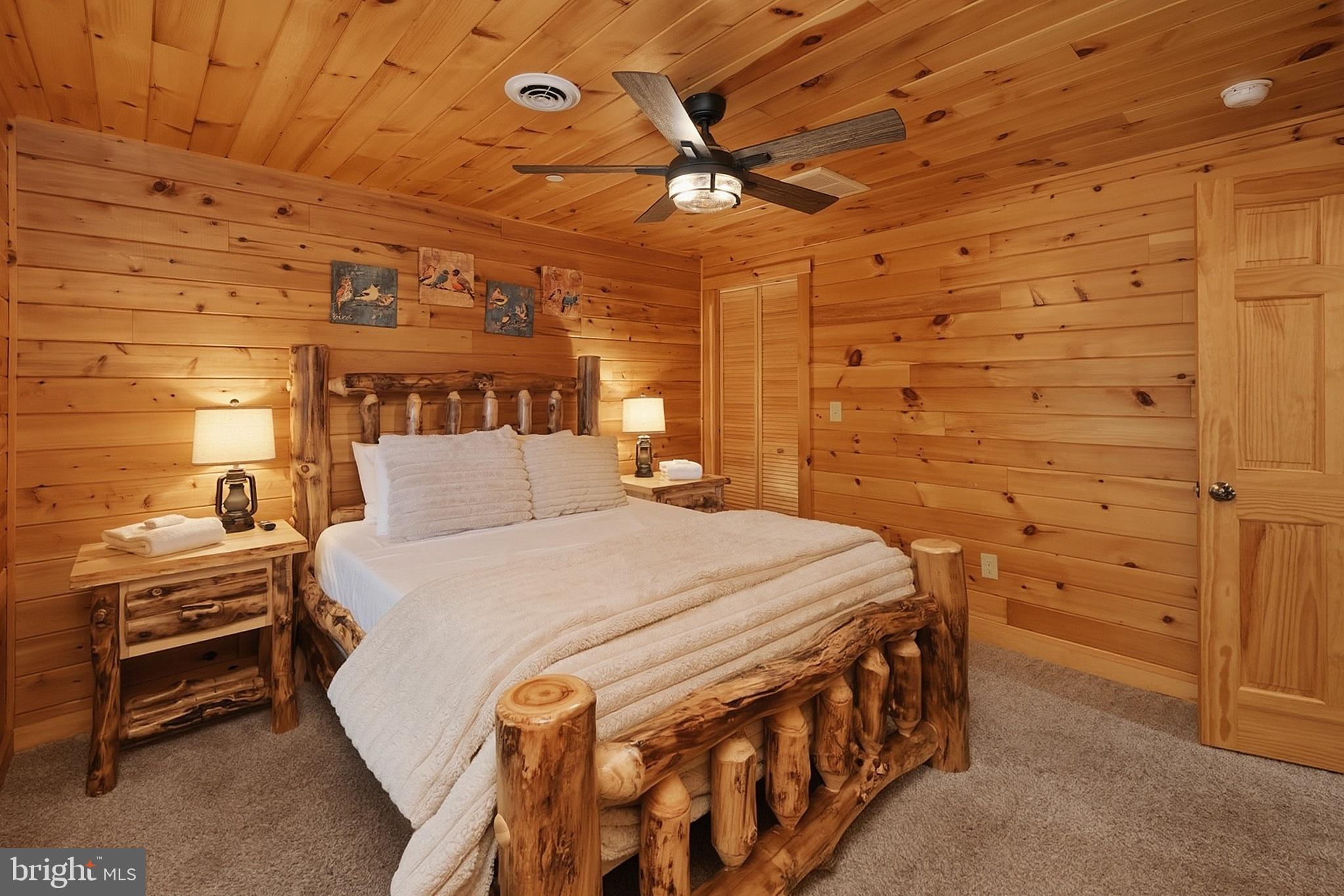 DEEP CREEK HIGHLANDS - Residential