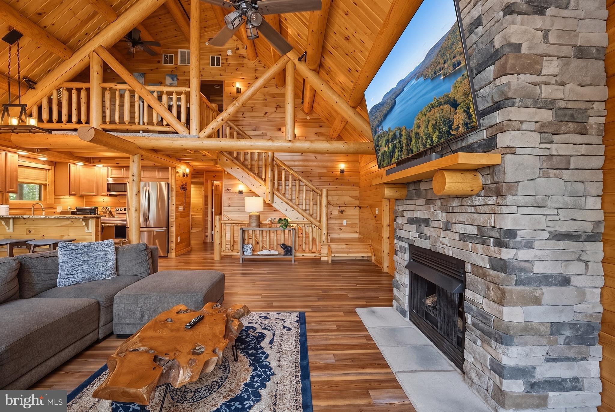 DEEP CREEK HIGHLANDS - Residential