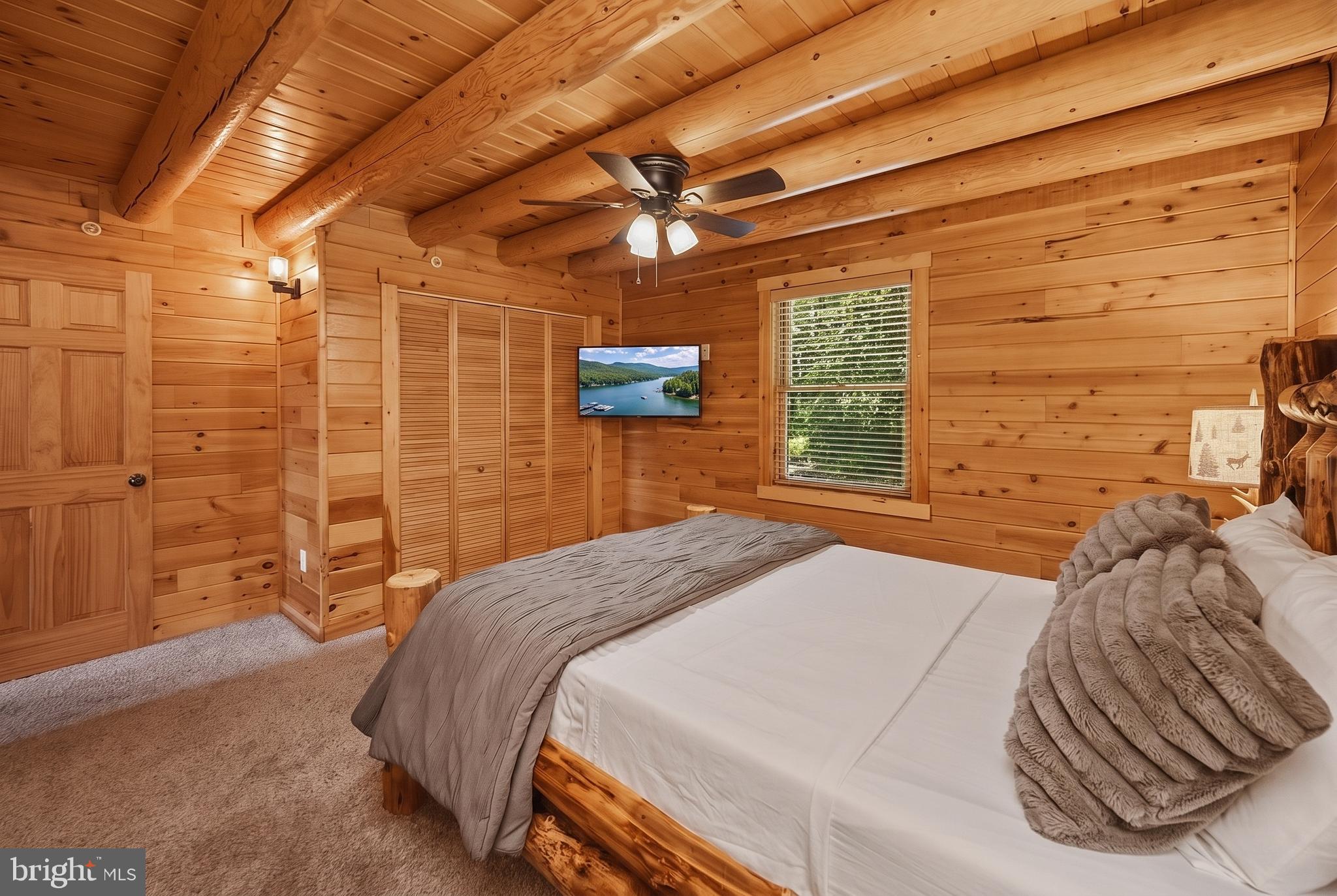 DEEP CREEK HIGHLANDS - Residential