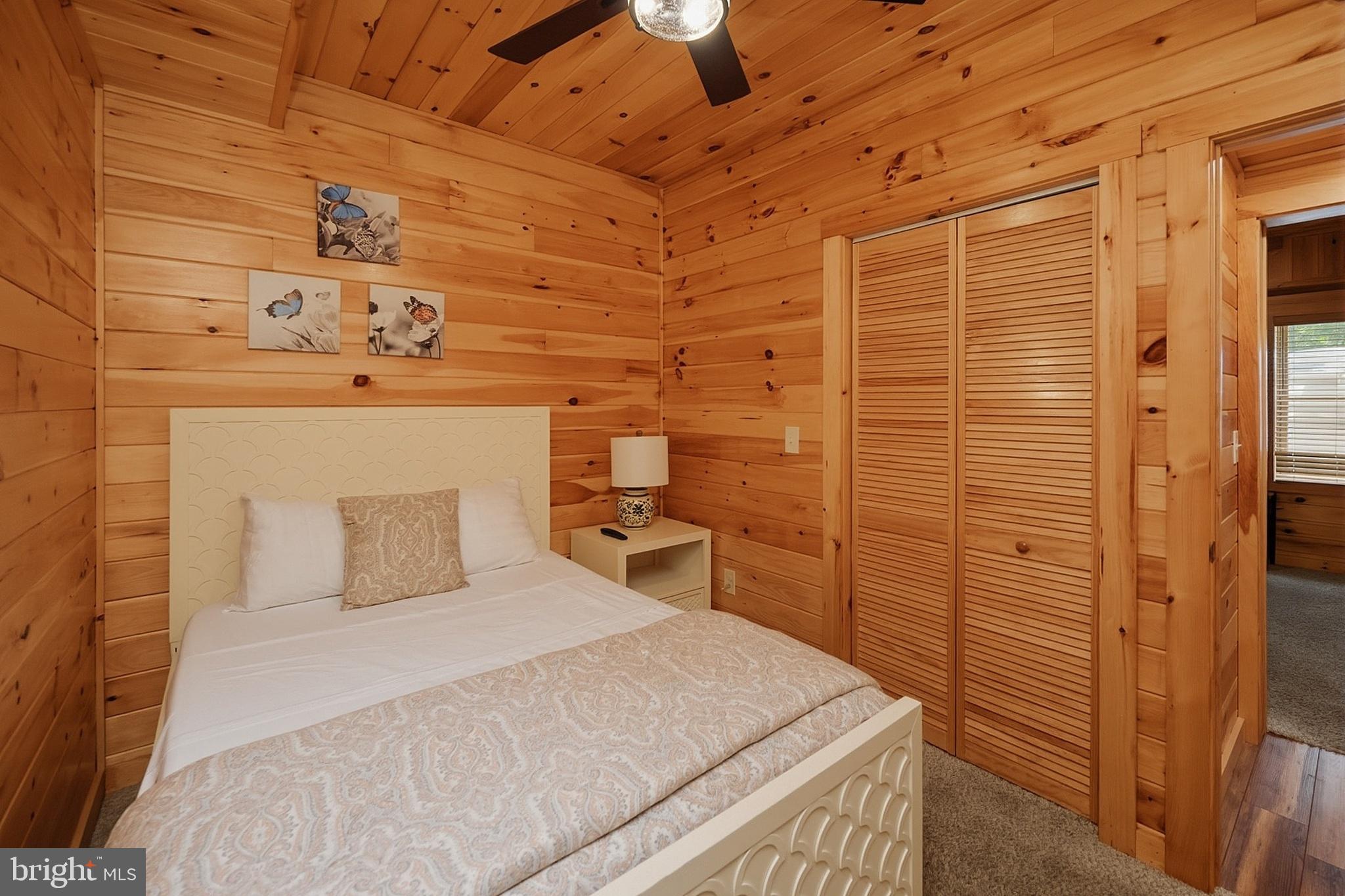 DEEP CREEK HIGHLANDS - Residential