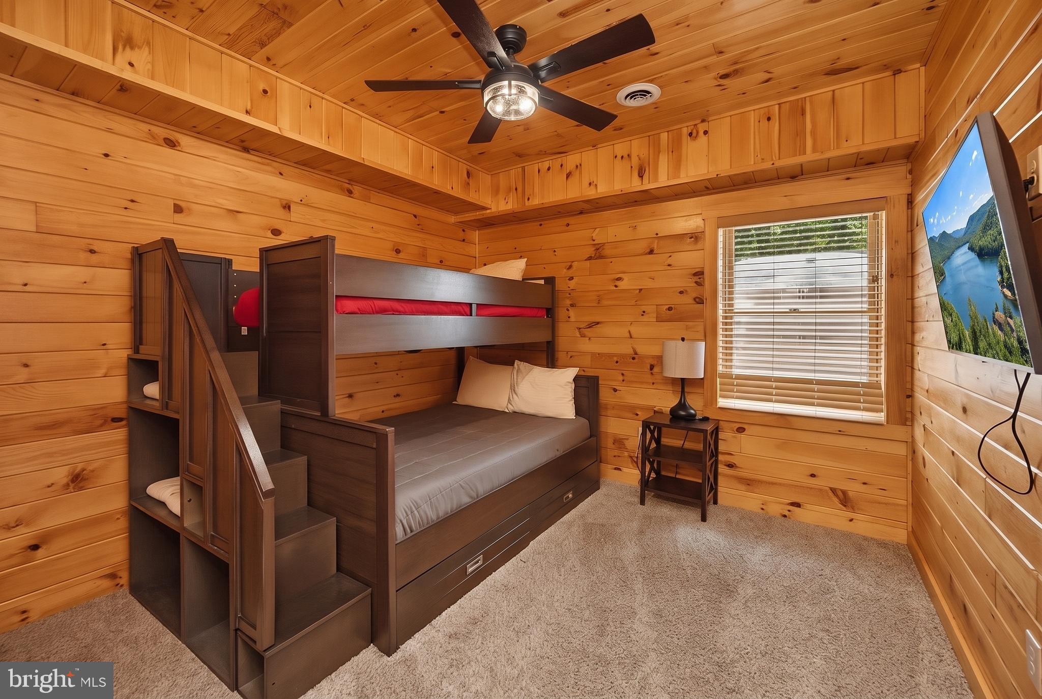 DEEP CREEK HIGHLANDS - Residential