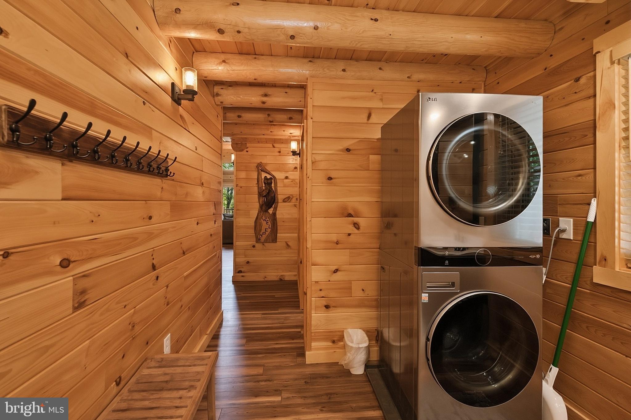 DEEP CREEK HIGHLANDS - Residential