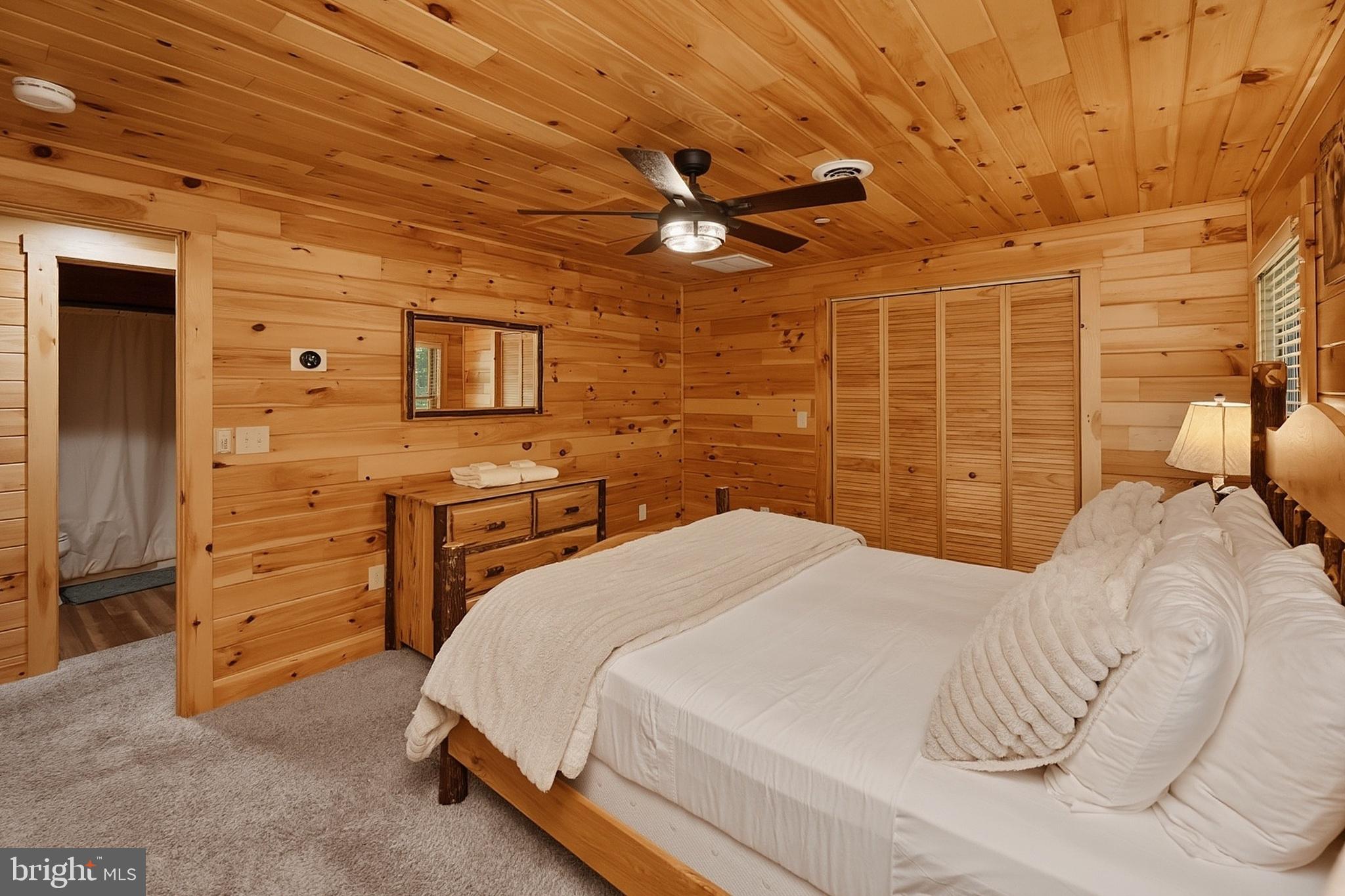 DEEP CREEK HIGHLANDS - Residential